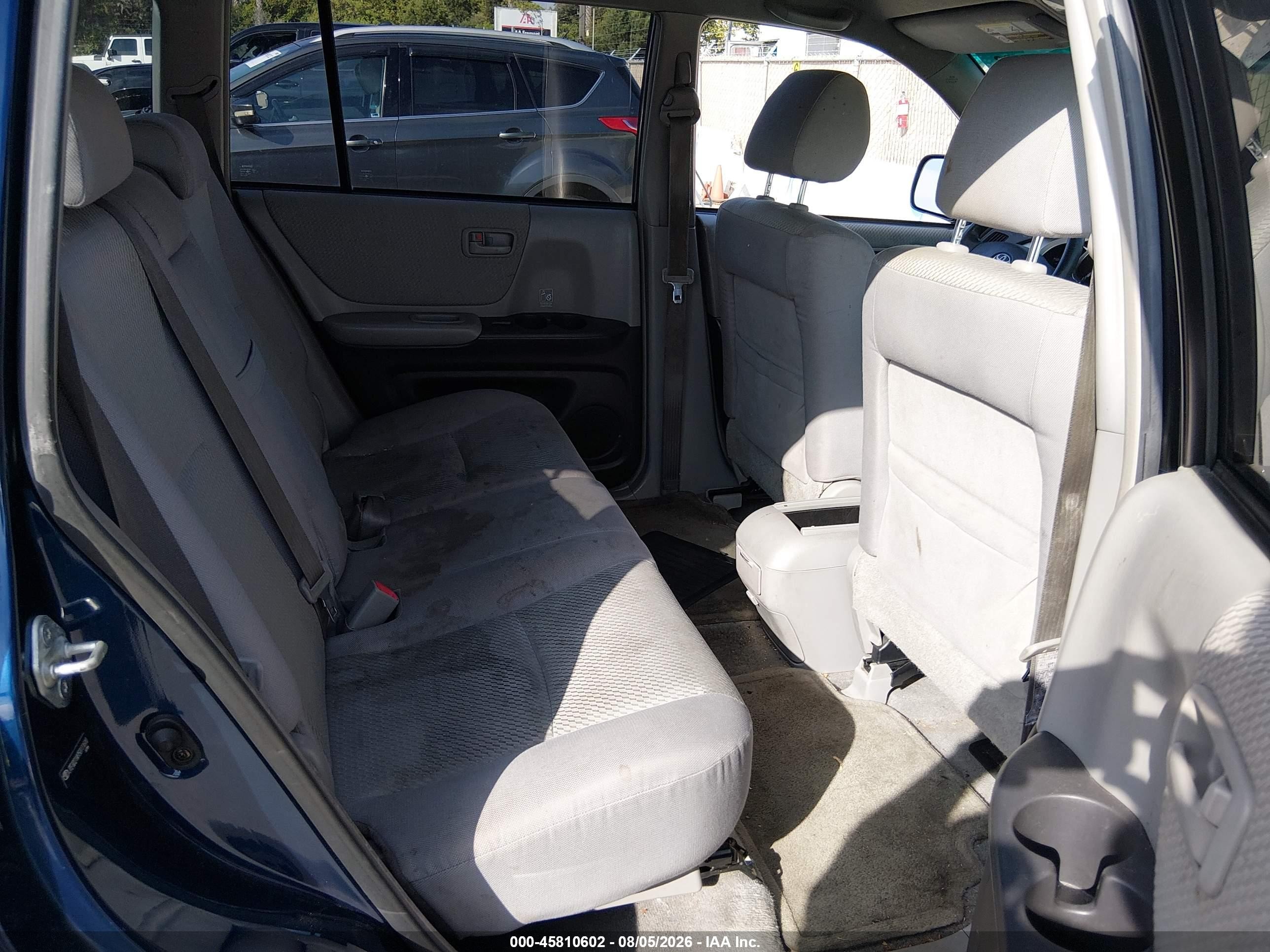 2005 Toyota Highlander   Blue vin: JTEGD21A950111610