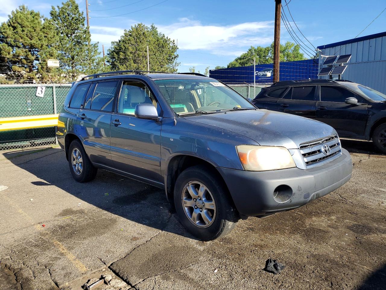 2005 Toyota Highlander Base Gray vin: JTEGD21A950111705