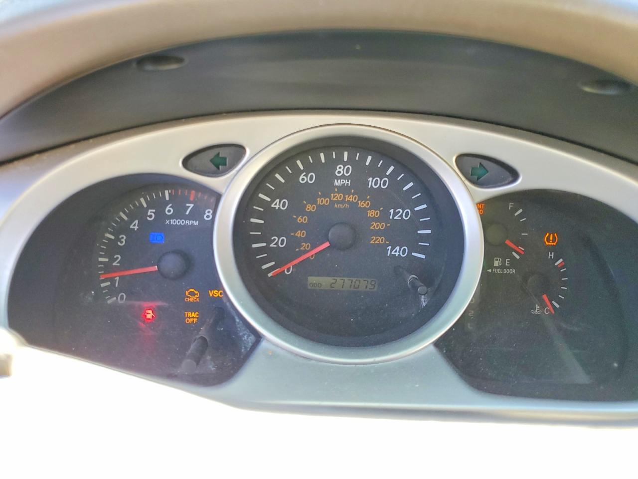 2005 Toyota Highlander Base Gray vin: JTEGD21A950111705