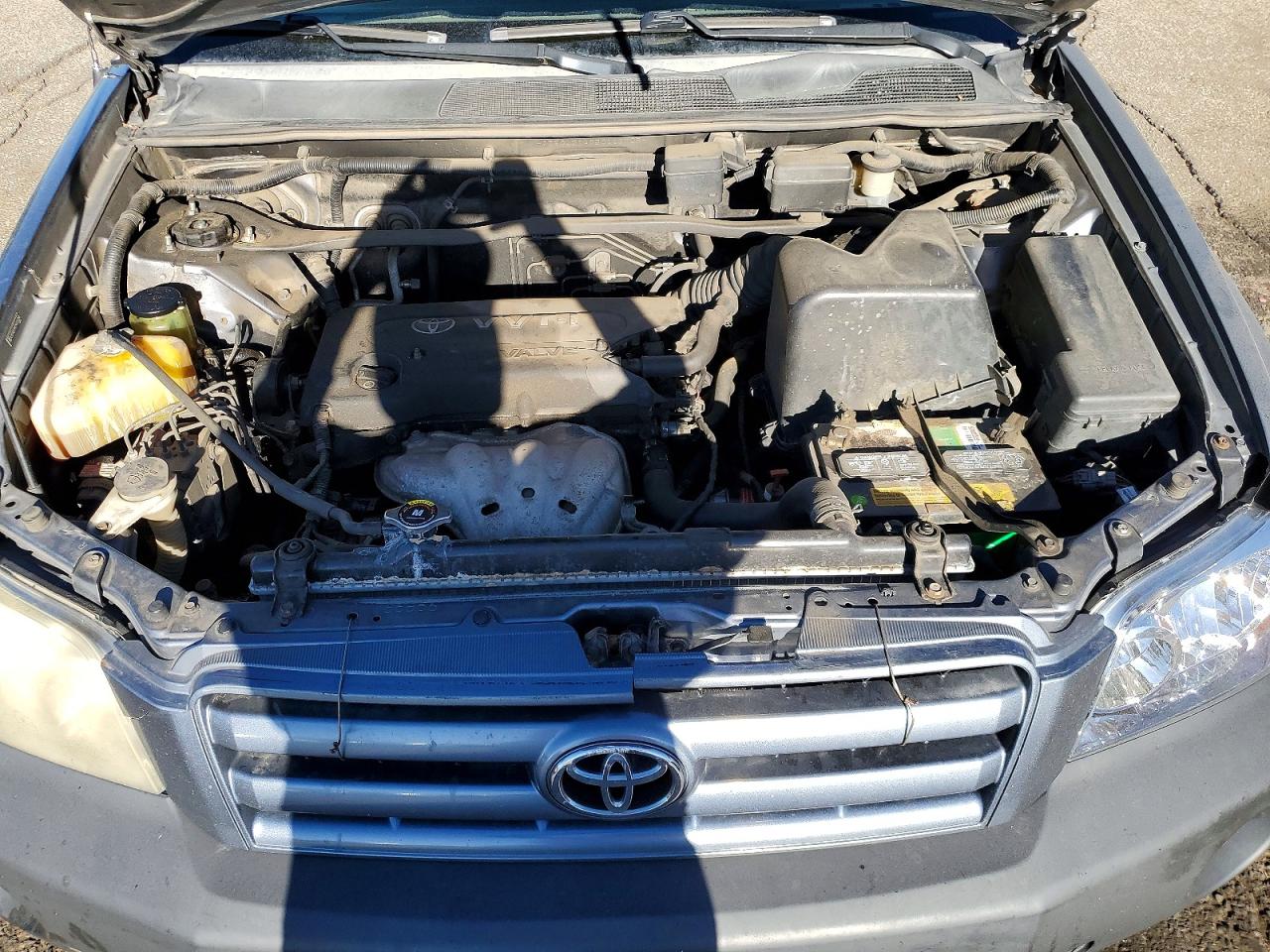 2005 Toyota Highlander Base Gray vin: JTEGD21A950111705