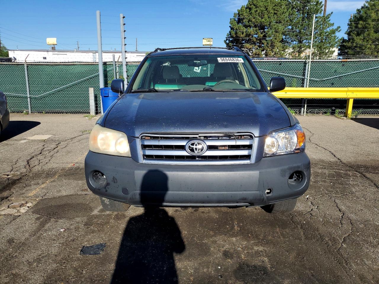 2005 Toyota Highlander Base Gray vin: JTEGD21A950111705