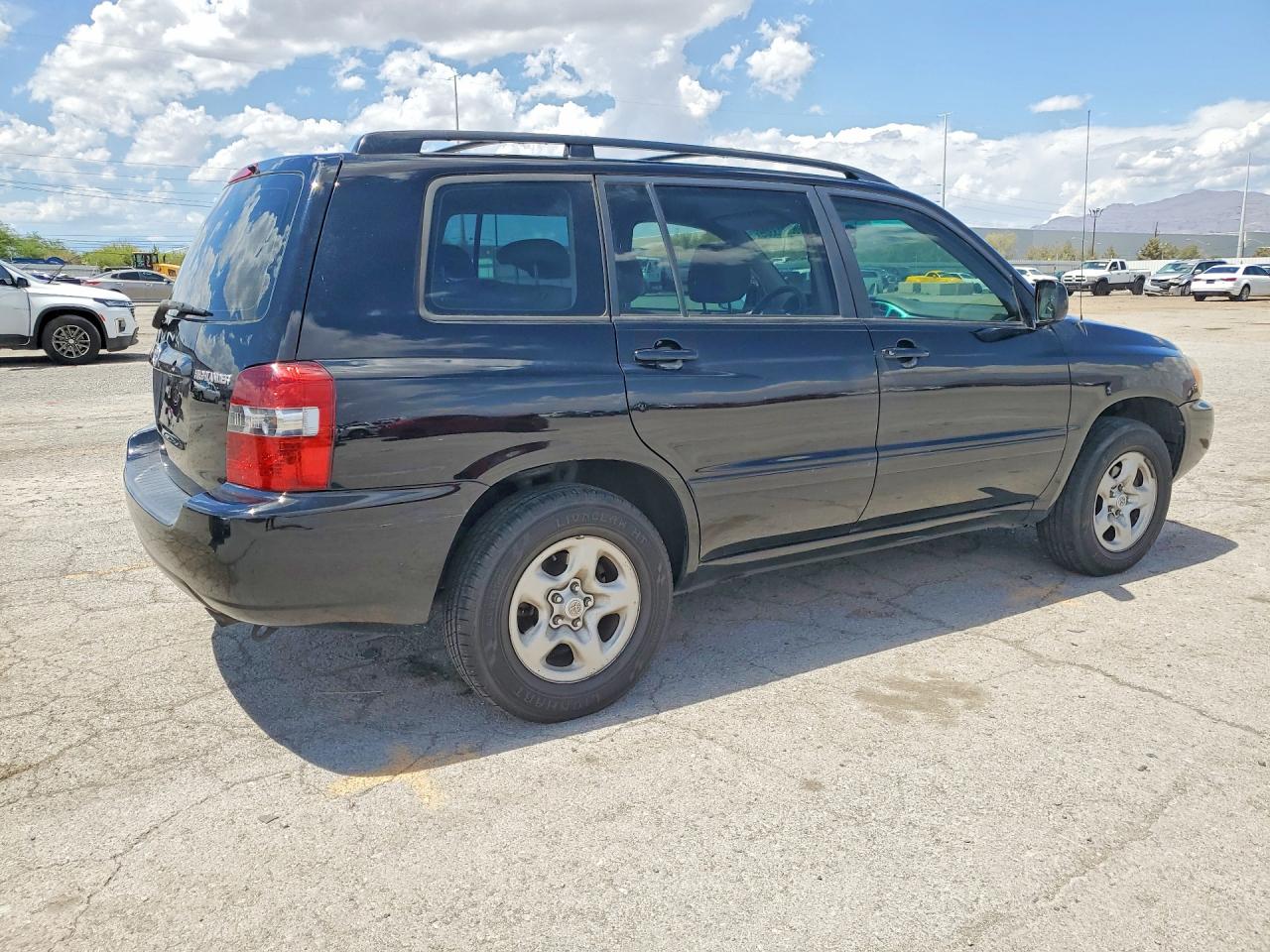 2006 Toyota Highlander Base Black vin: JTEGD21A960134810
