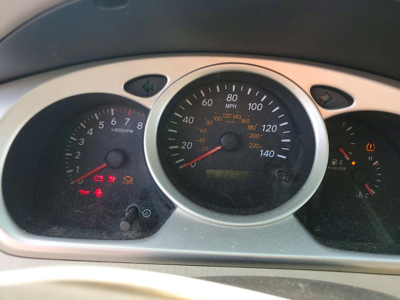 2006 Toyota Highlander Base Blue vin: JTEGD21A960140252