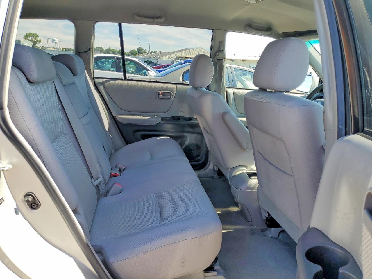 2006 Toyota Highlander Base Серебряный vin: JTEGD21A960154118