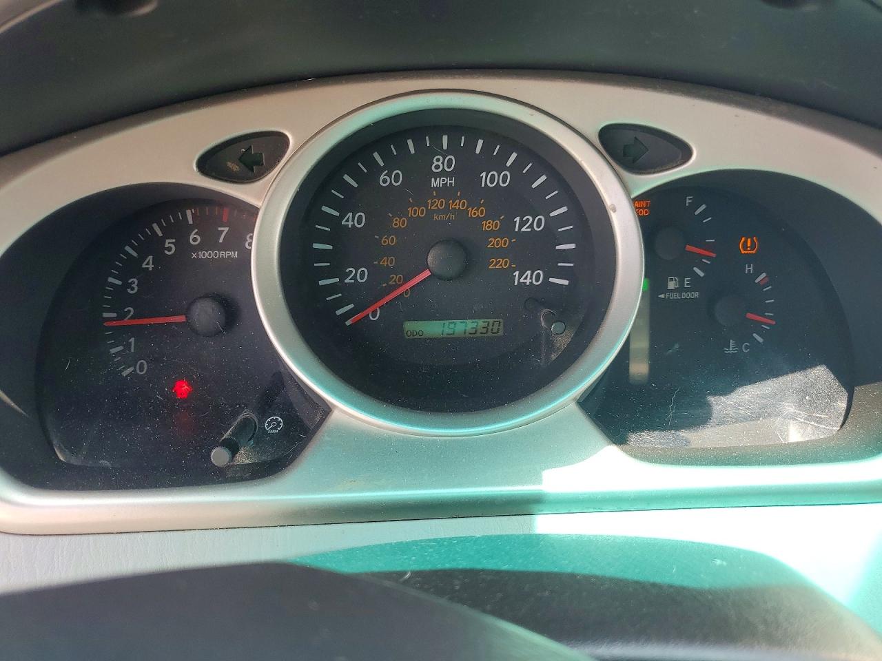 2007 Toyota Highlander Base Silver vin: JTEGD21A970167016