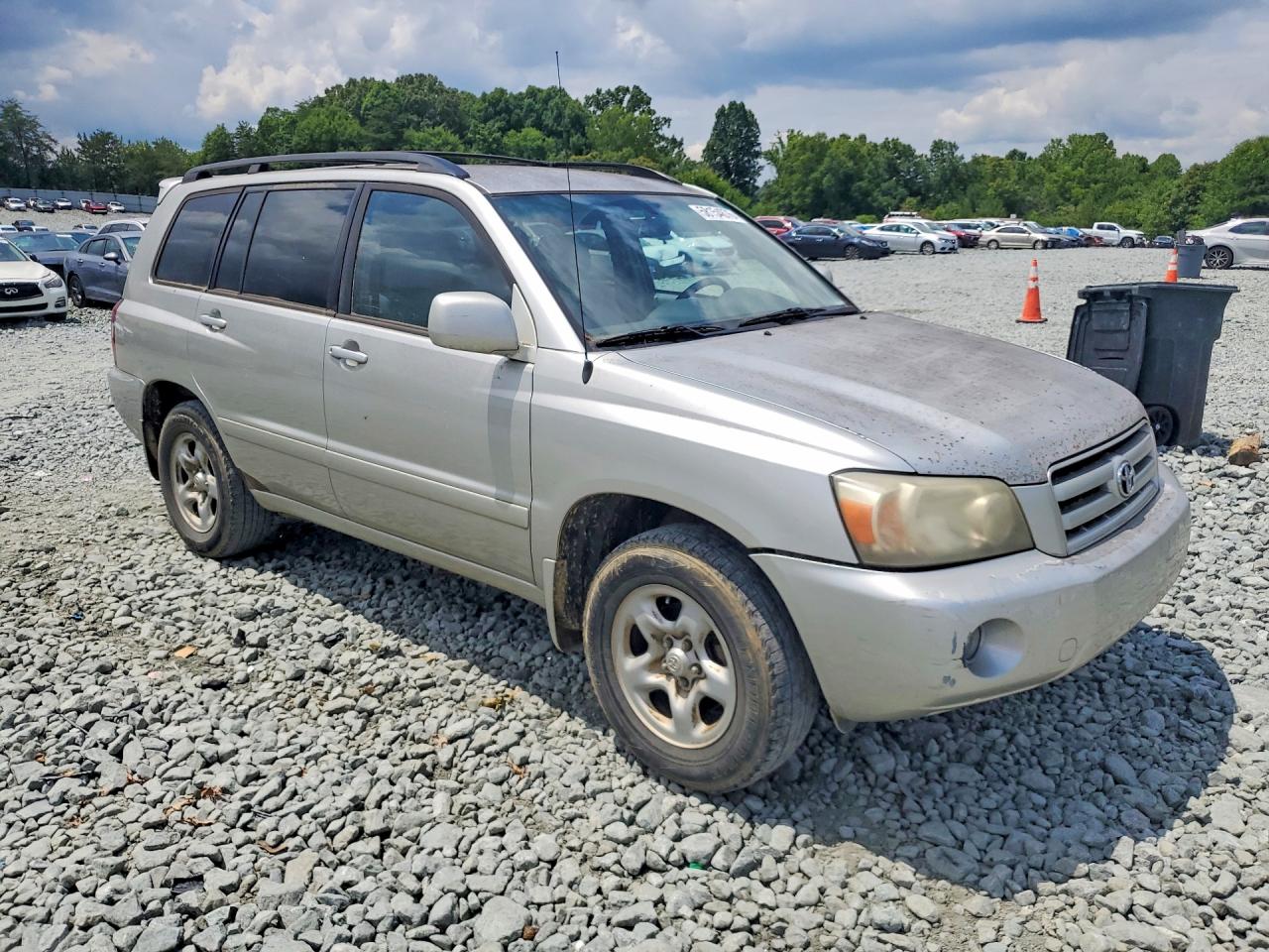 2007 Toyota Highlander Base Silver vin: JTEGD21A970167016