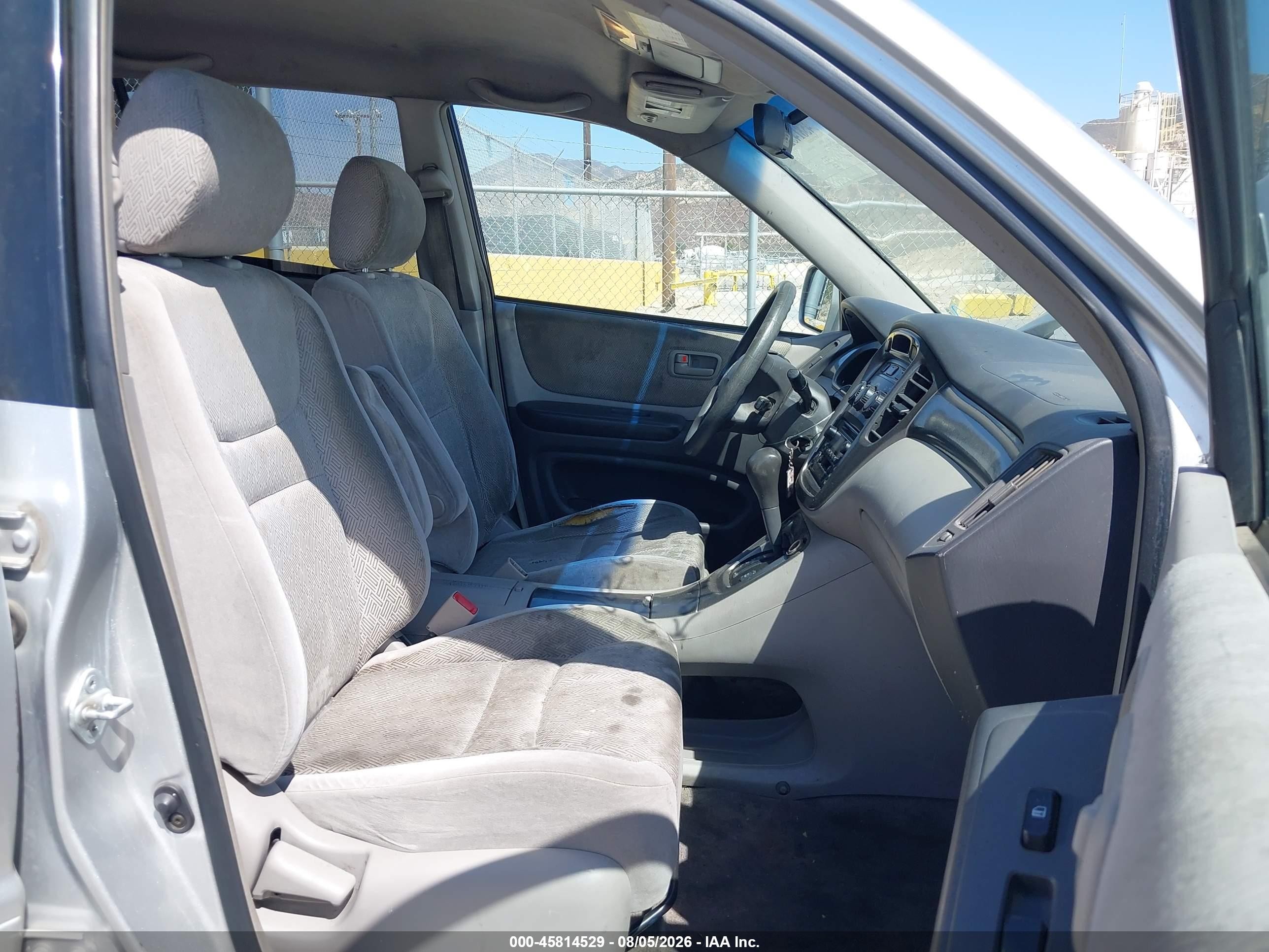 2002 Toyota Highlander   Серый vin: JTEGD21AX20041661