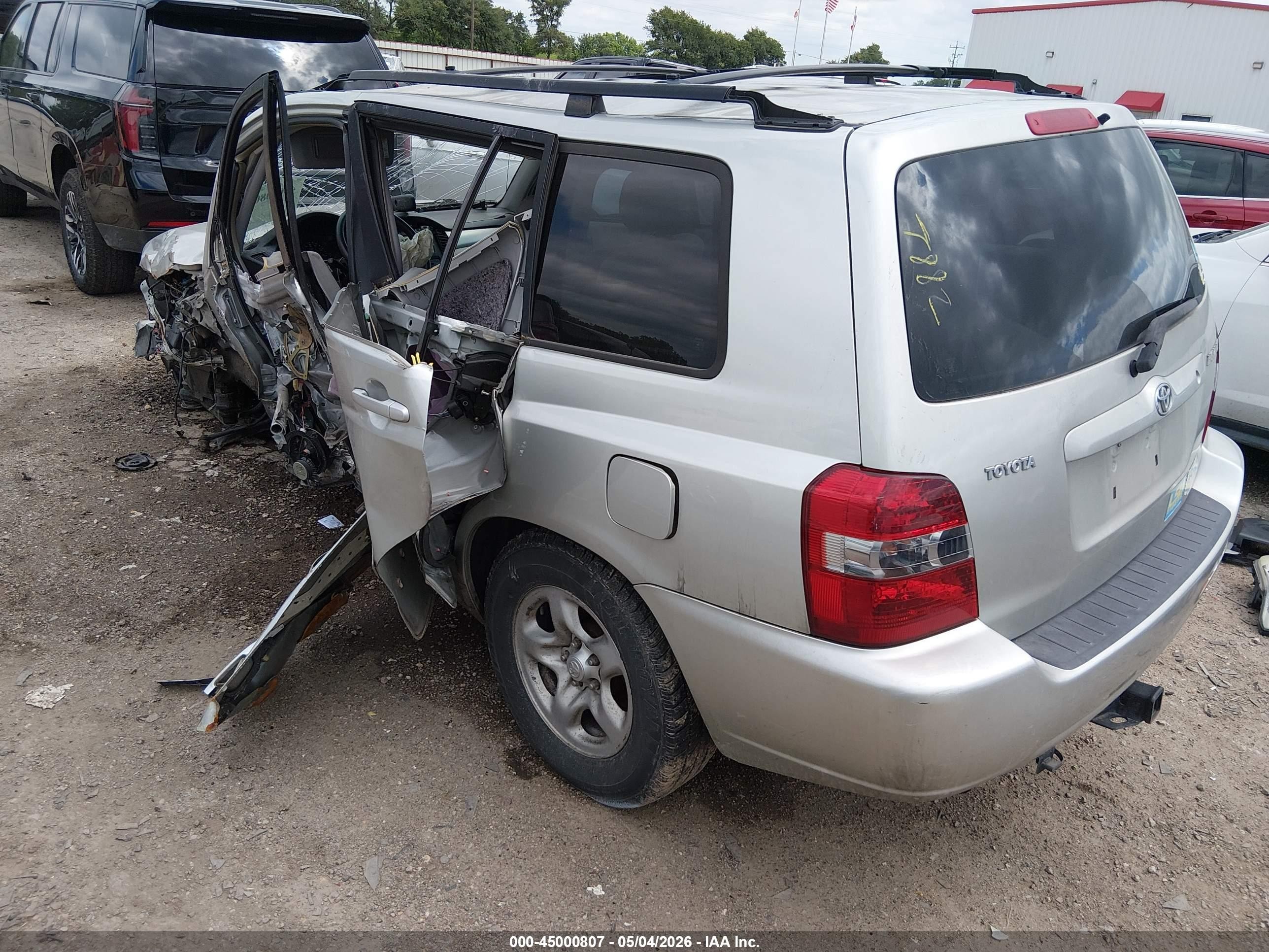 2004 Toyota Highlander   Silver vin: JTEGD21AX40087882
