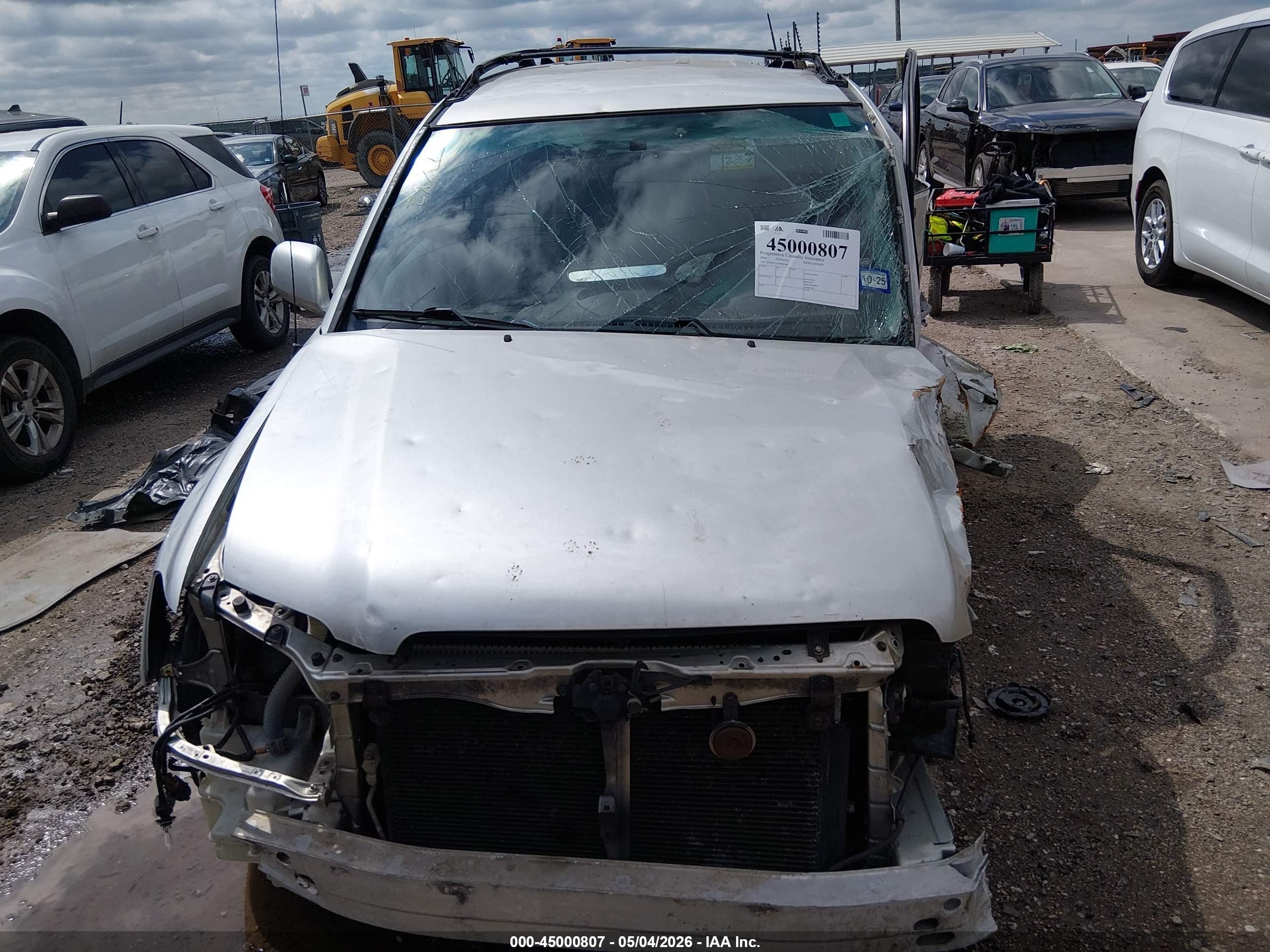 2004 Toyota Highlander   Silver vin: JTEGD21AX40087882