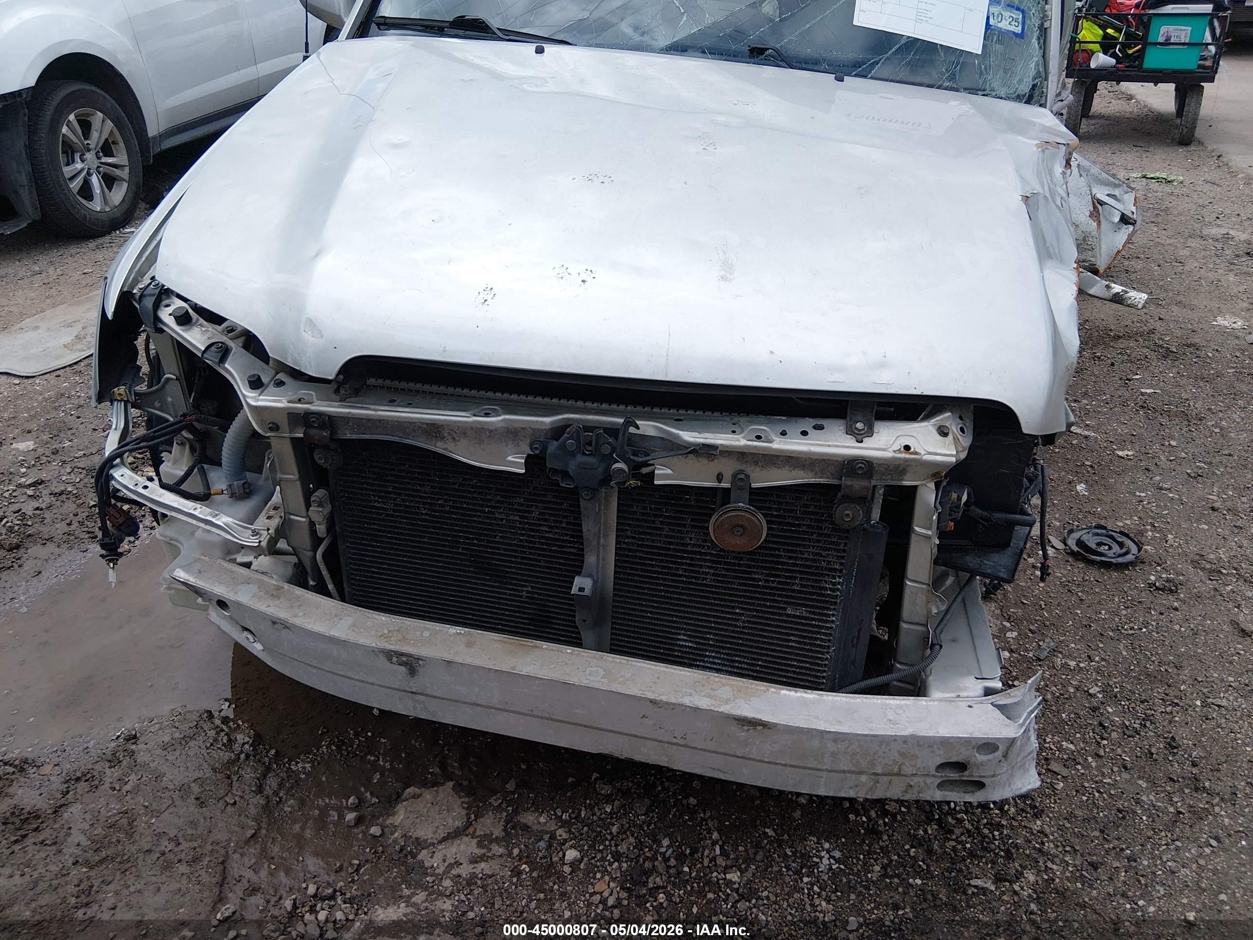 2004 Toyota Highlander   Silver vin: JTEGD21AX40087882