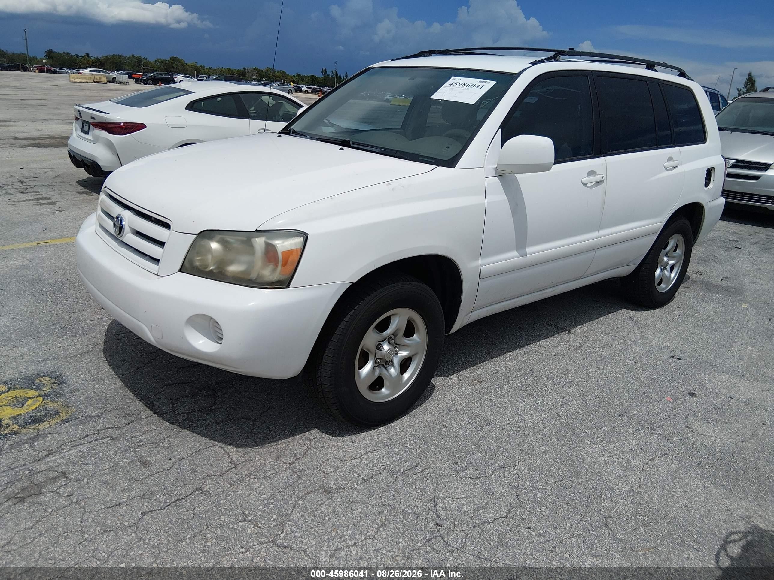2005 Toyota Highlander   White vin: JTEGD21AX50124995