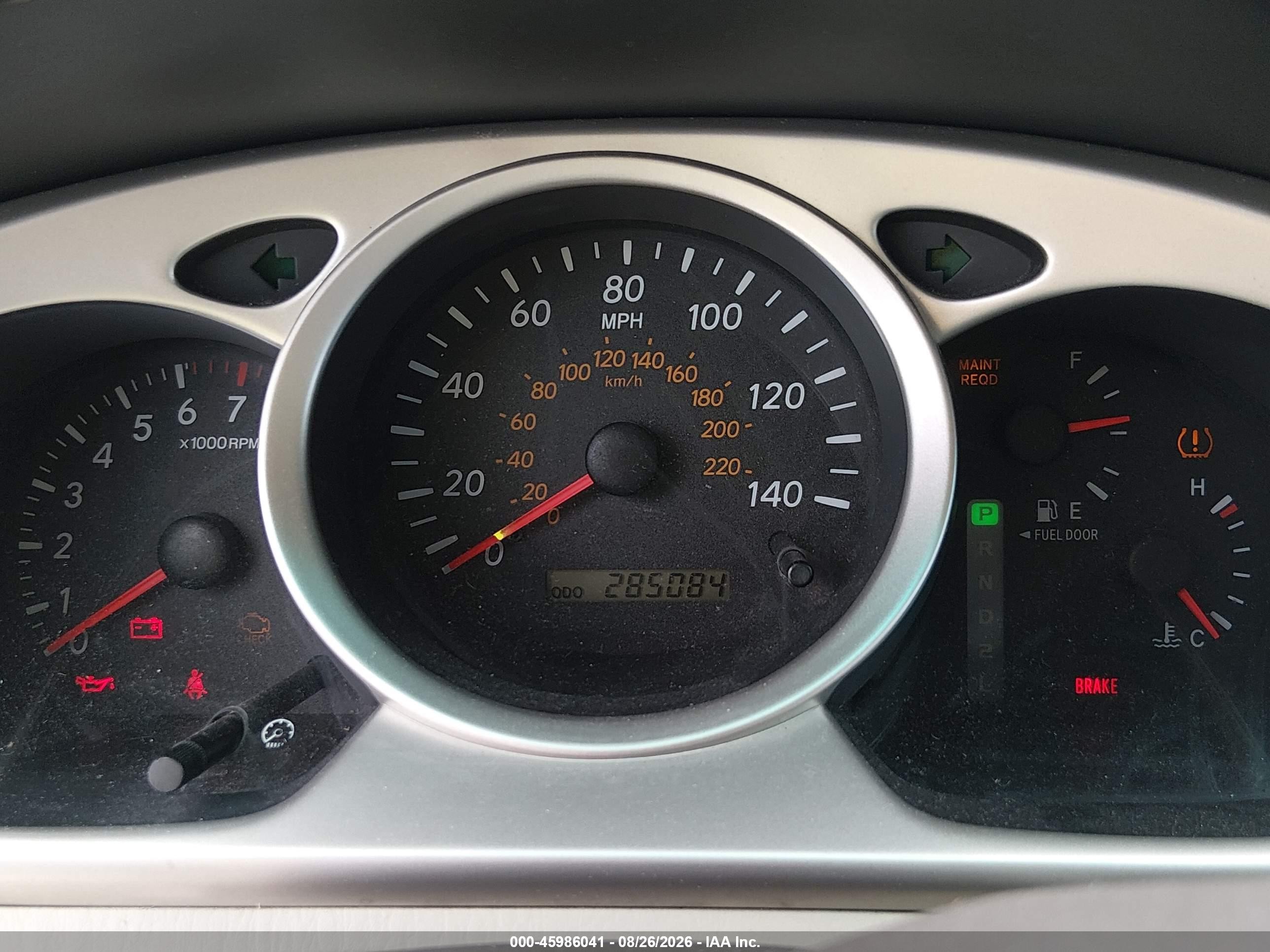 2005 Toyota Highlander   White vin: JTEGD21AX50124995