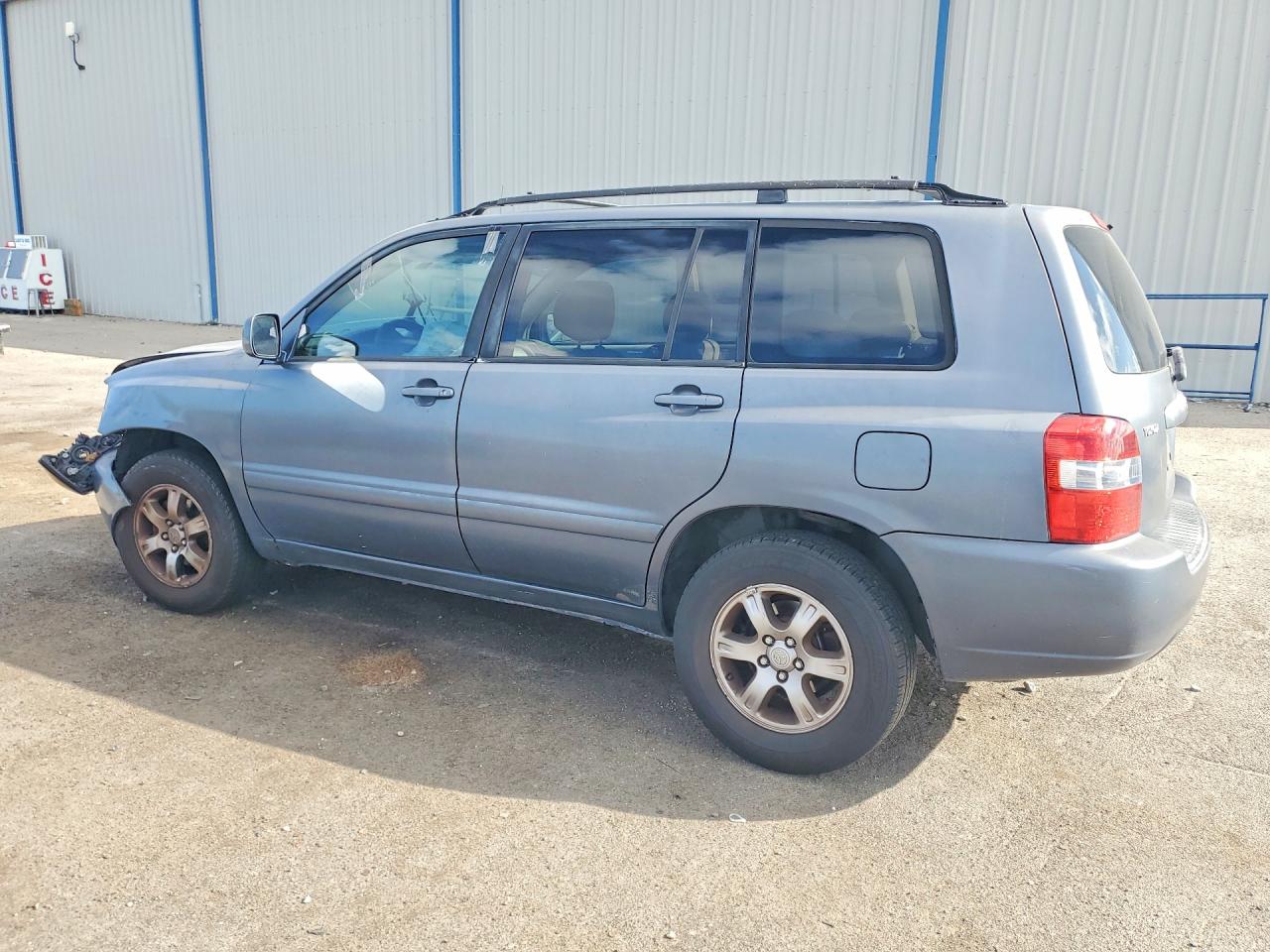 2006 Toyota Highlander Base Blue vin: JTEGD21AX60141796