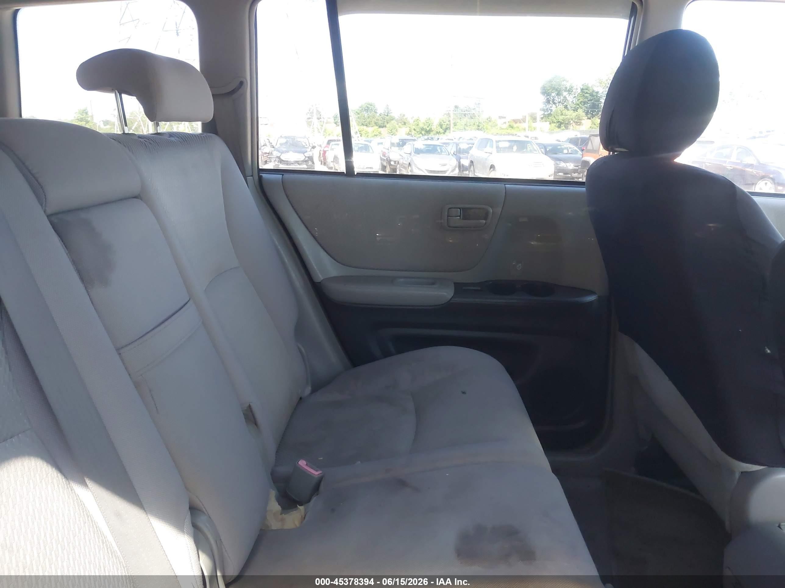 2006 Toyota Highlander   Серебряный vin: JTEGD21AX60146965
