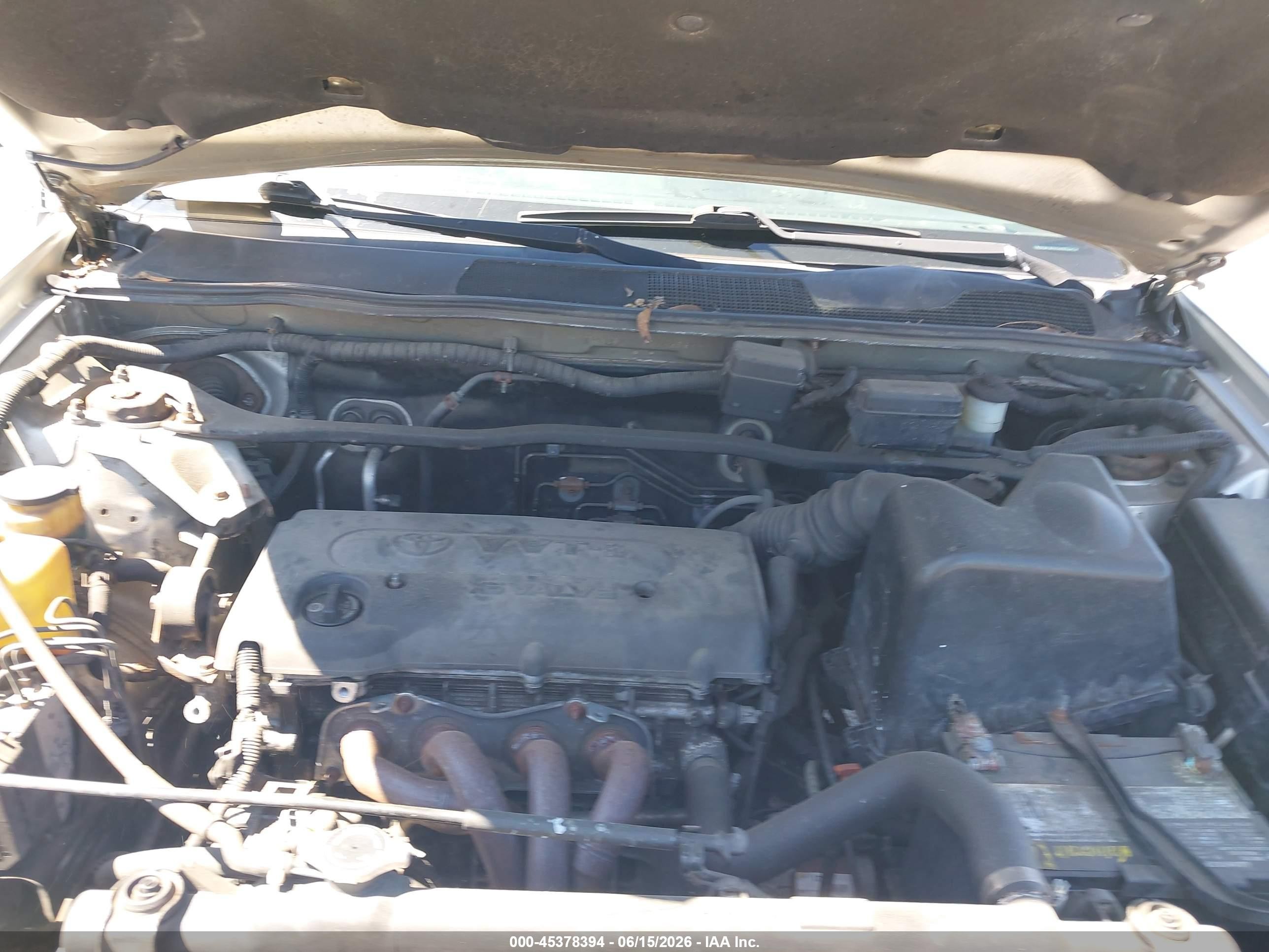 2006 Toyota Highlander   Серебряный vin: JTEGD21AX60146965