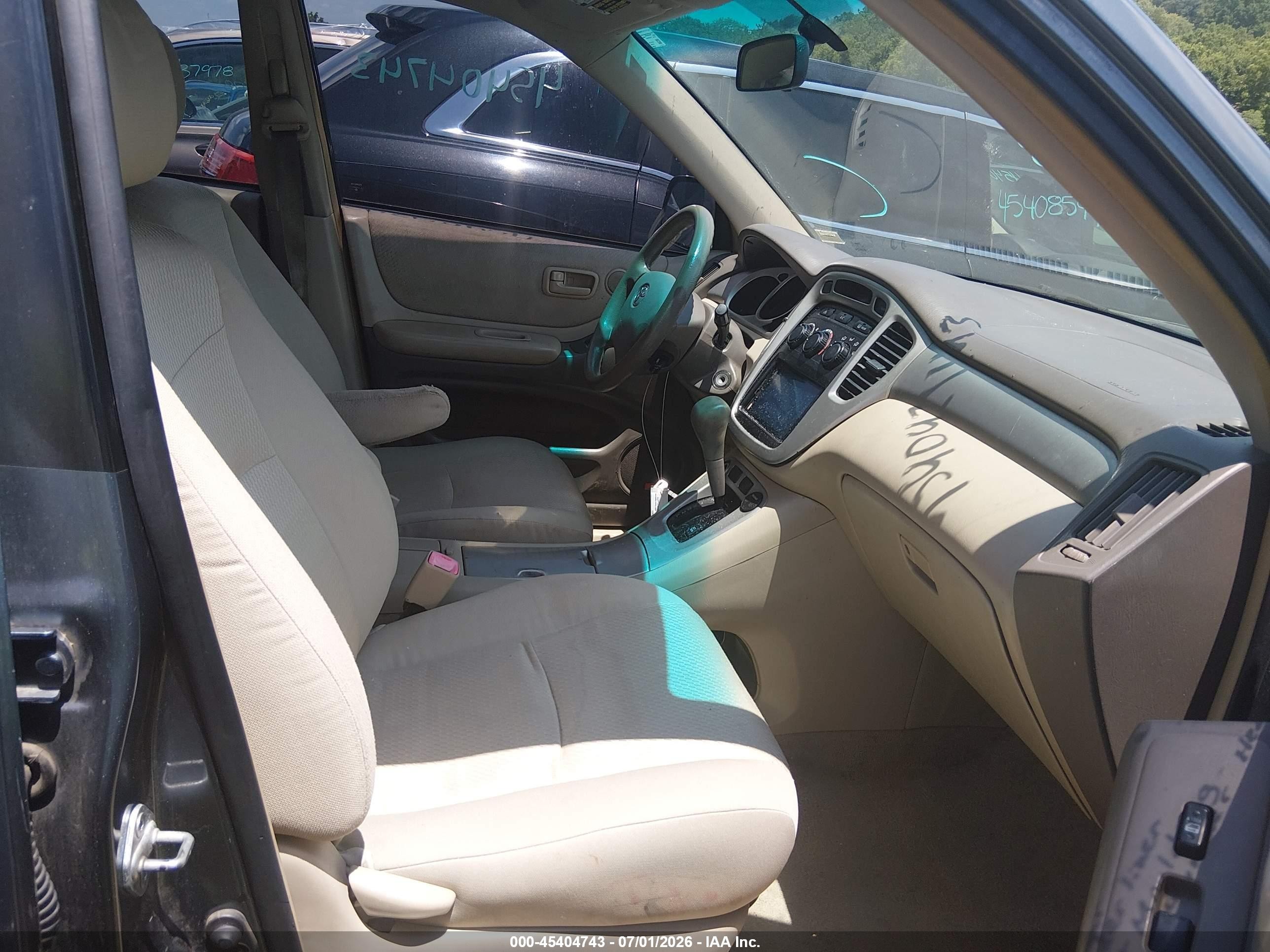 2006 Toyota Highlander   Blue vin: JTEGD21AX60149686