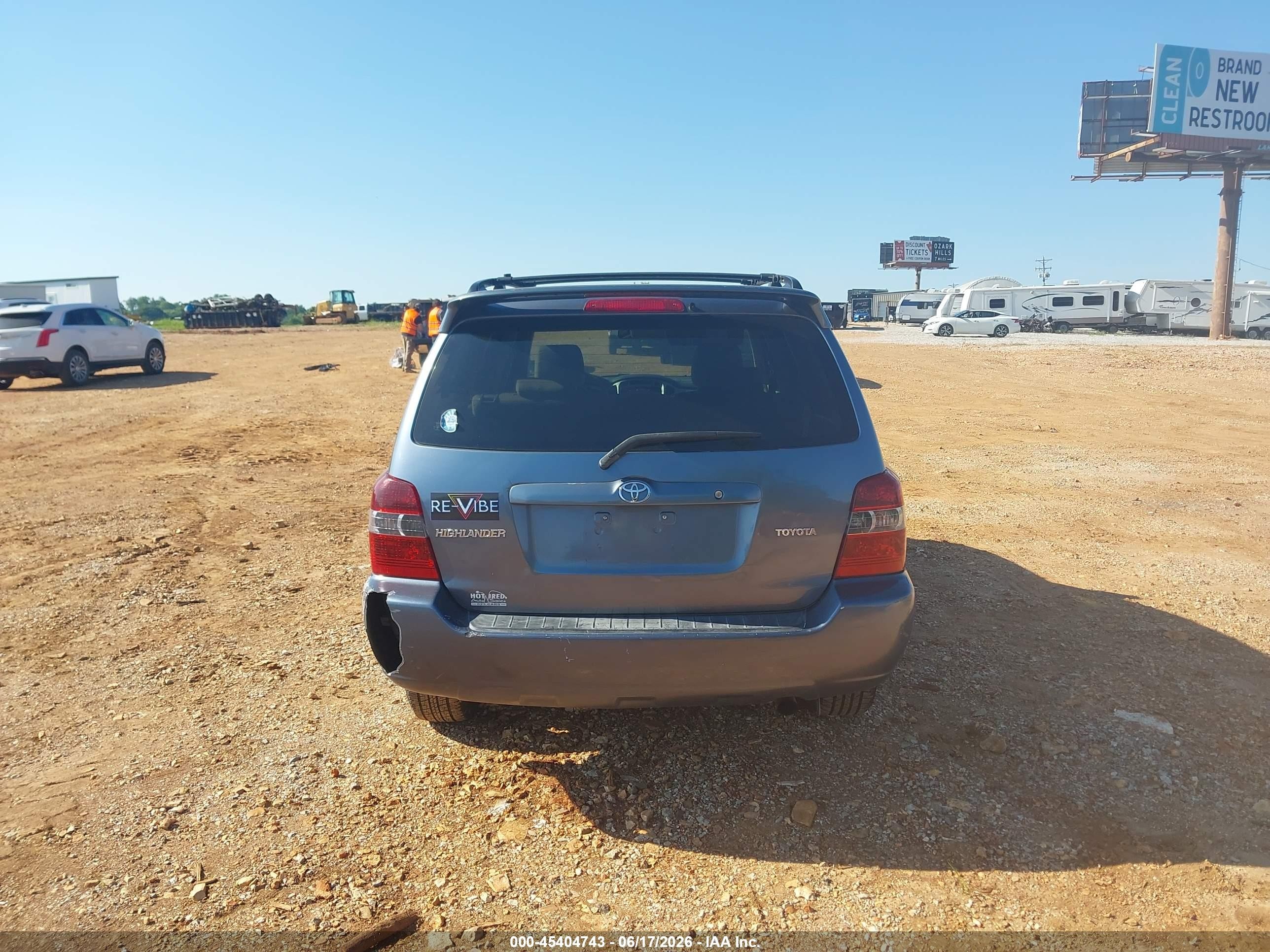 2006 Toyota Highlander   Blue vin: JTEGD21AX60149686