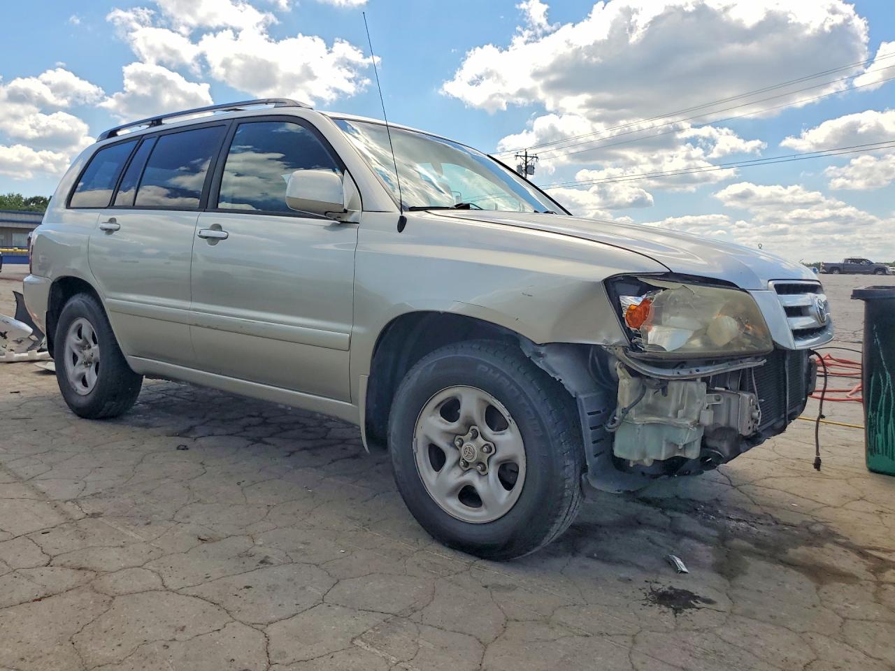 2006 Toyota Highlander Base Silver vin: JTEGD21AX60153429