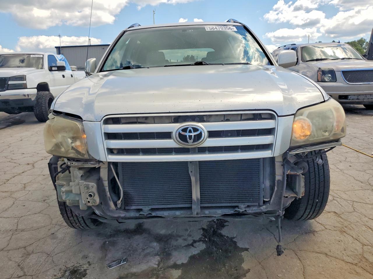 2006 Toyota Highlander Base Silver vin: JTEGD21AX60153429