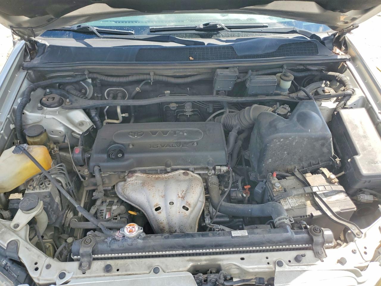 2006 Toyota Highlander Base Silver vin: JTEGD21AX60153429