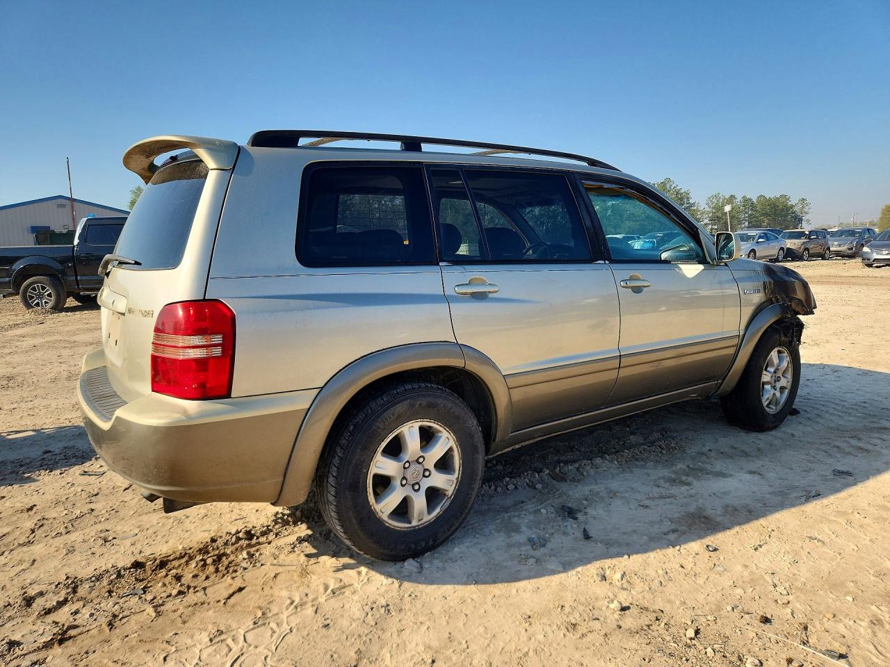 2001 Toyota Highlander Base Gold vin: JTEGF21A410026419