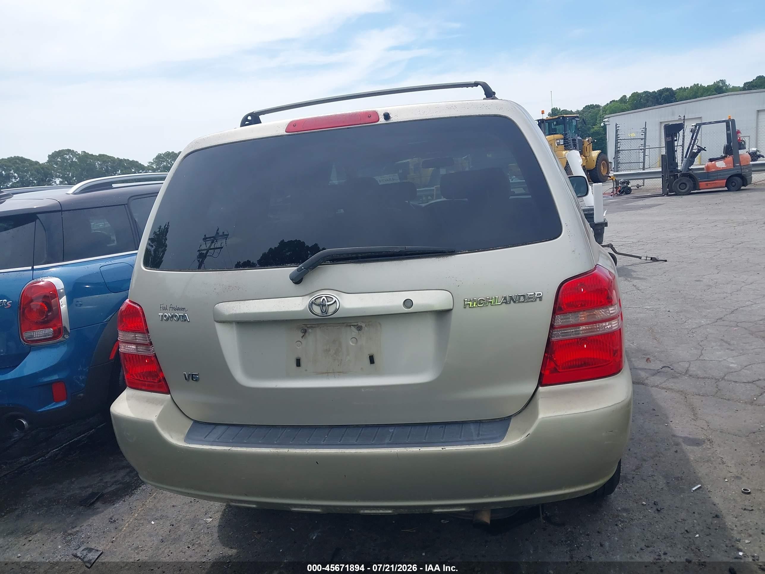 2003 Toyota Highlander V6 Золотой vin: JTEGF21A530086342