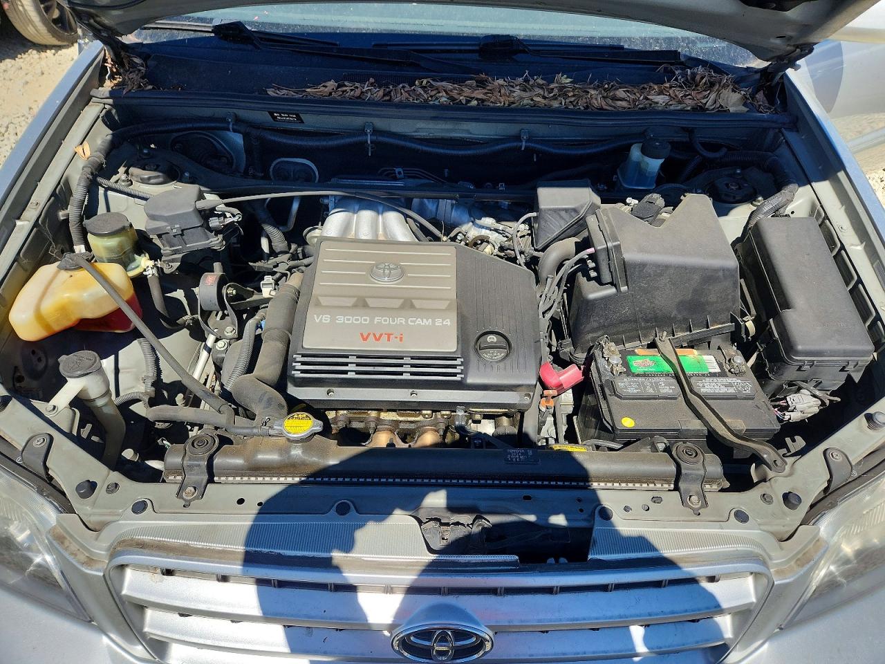 2001 Toyota Highlander Base Silver vin: JTEGF21A810015830