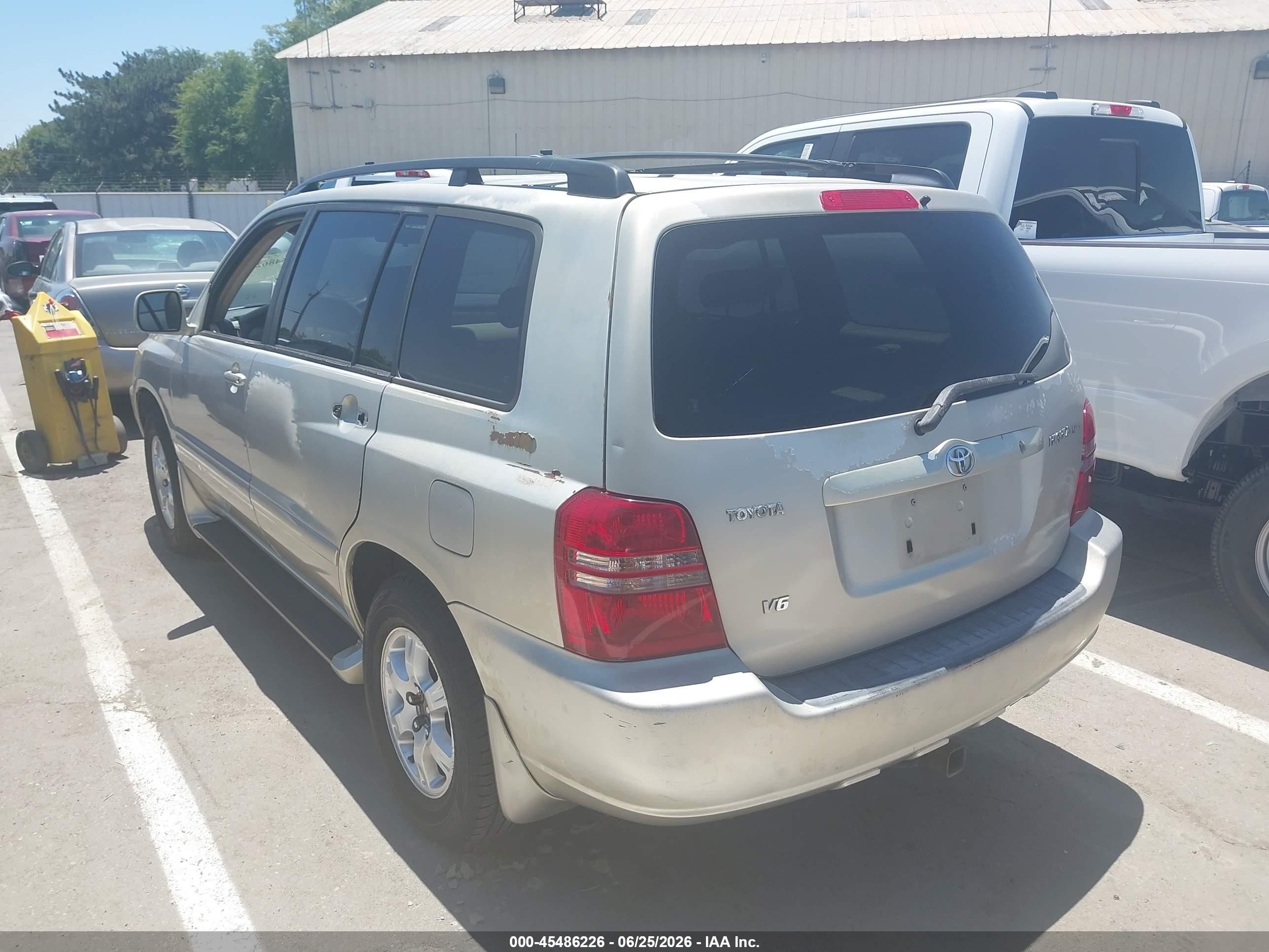 2002 Toyota Highlander V6 Gold vin: JTEGF21A820044861