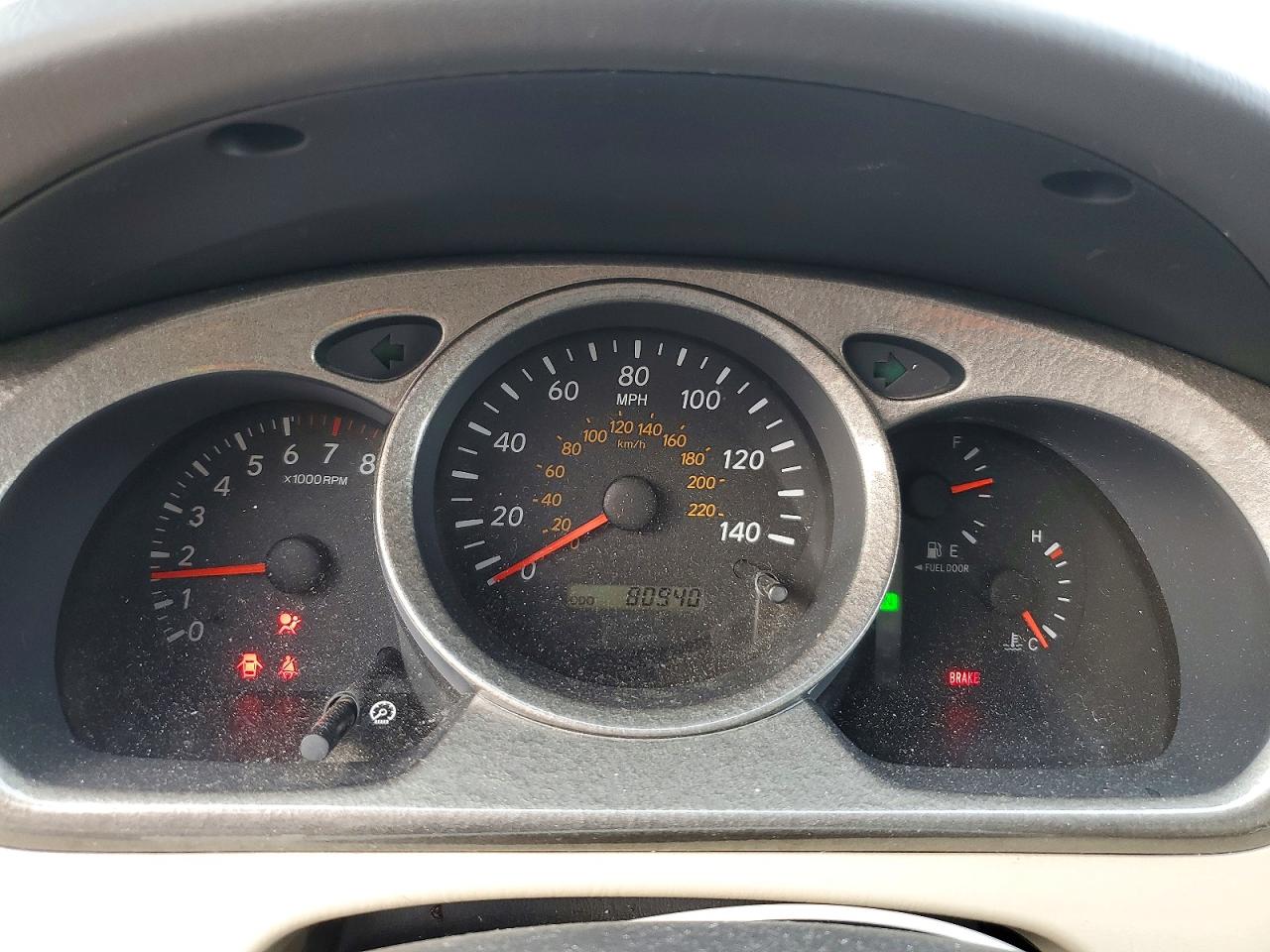 2002 Toyota Highlander Base Cream vin: JTEGF21A820068304