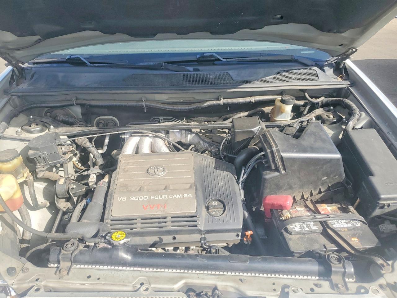 2001 Toyota Highlander Base Серебряный vin: JTEGF21A910020440