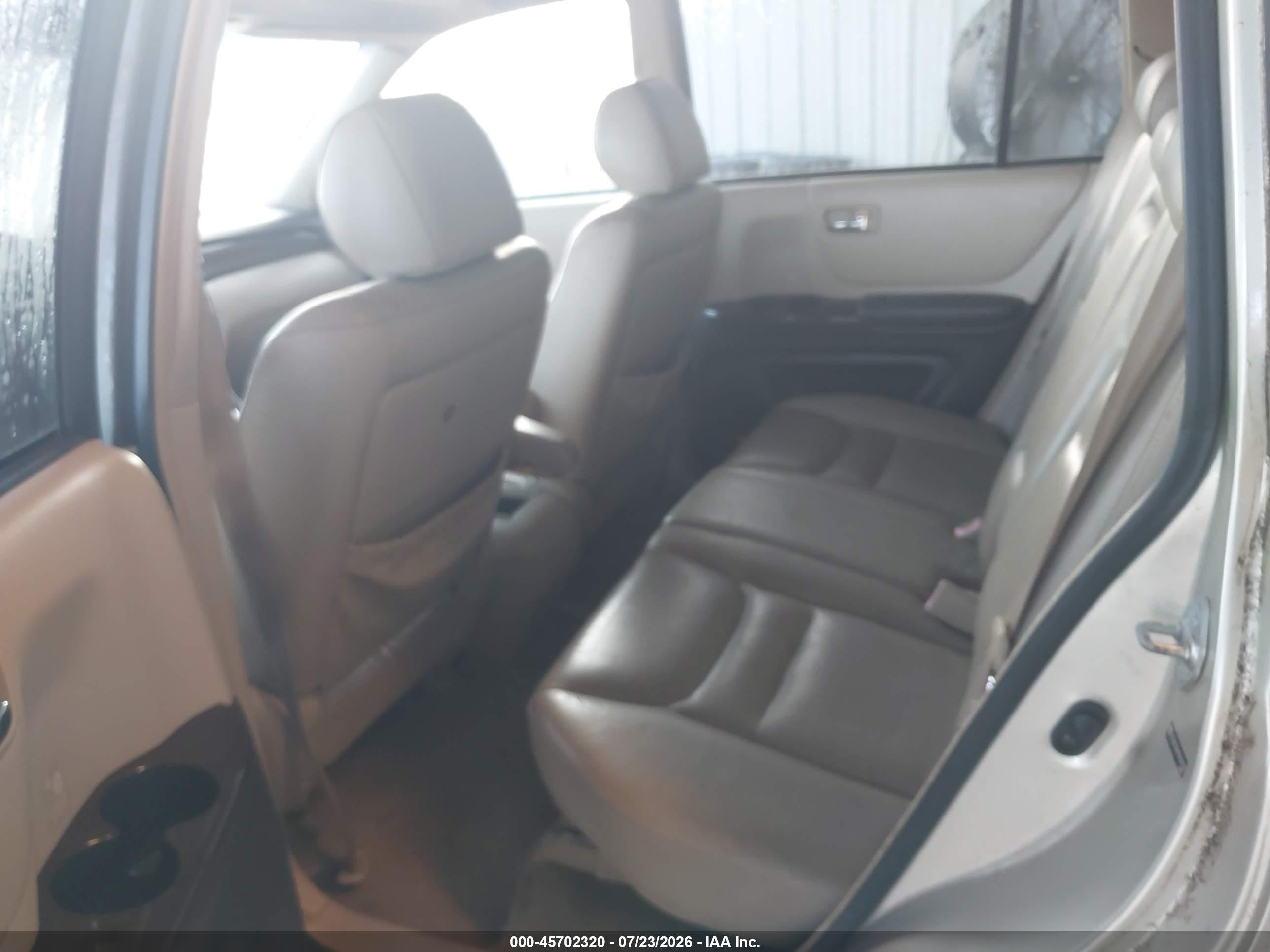 2003 Toyota Highlander Limited V6 Gold vin: JTEGF21A930109167