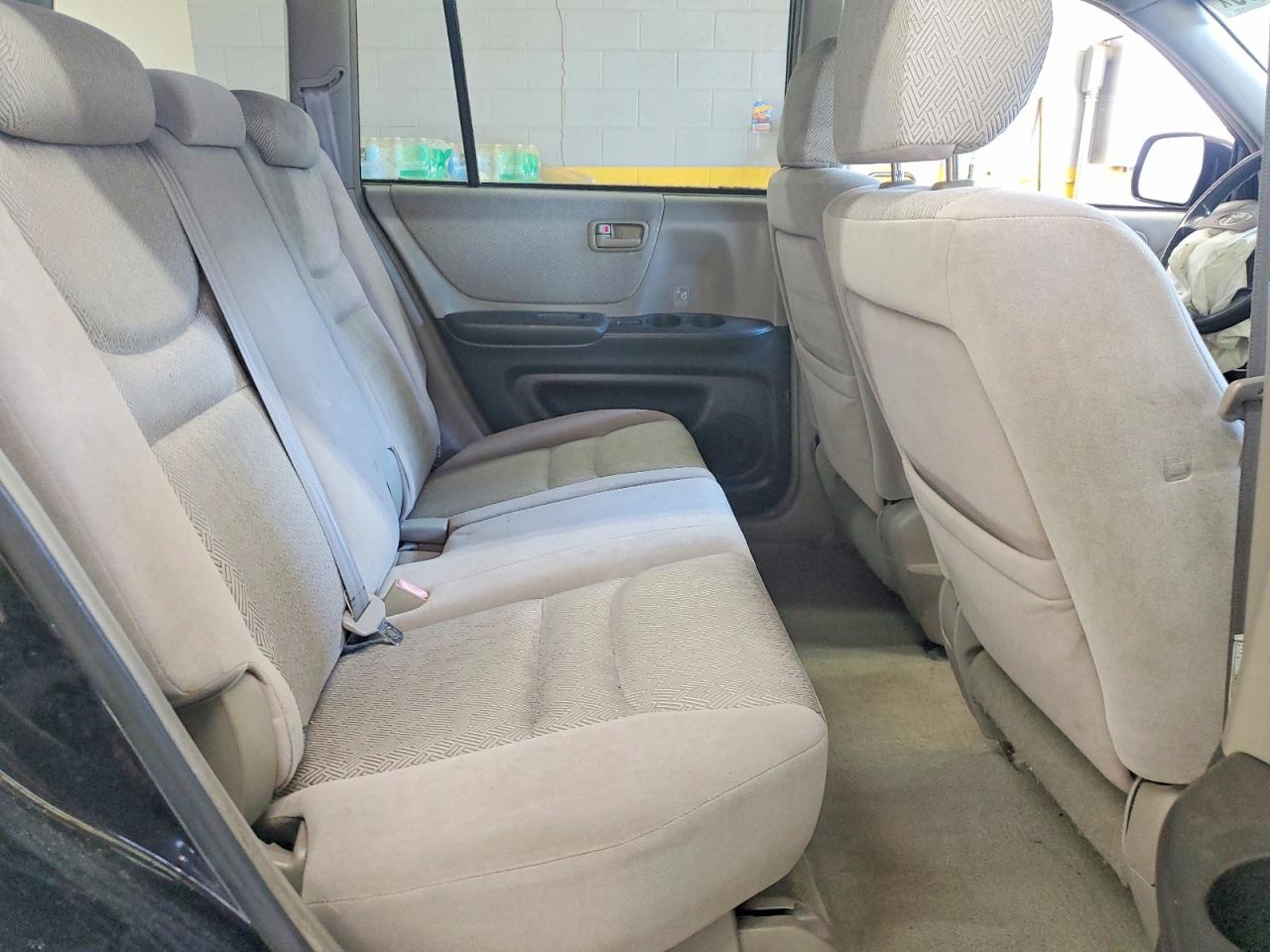 2001 Toyota Highlander Base Black vin: JTEGF21AX10025212