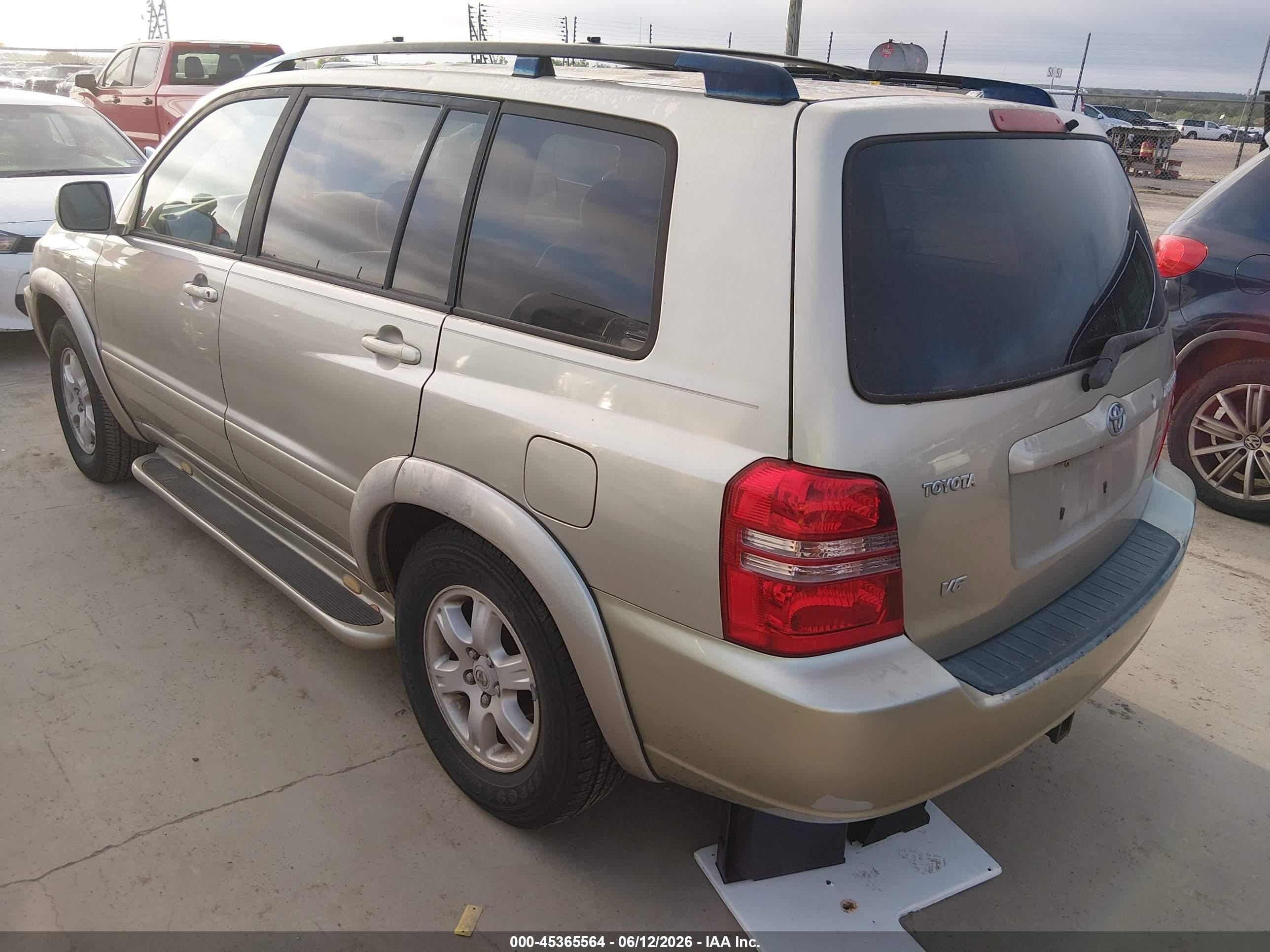 2003 Toyota Highlander V6 Gold vin: JTEGF21AX30080651