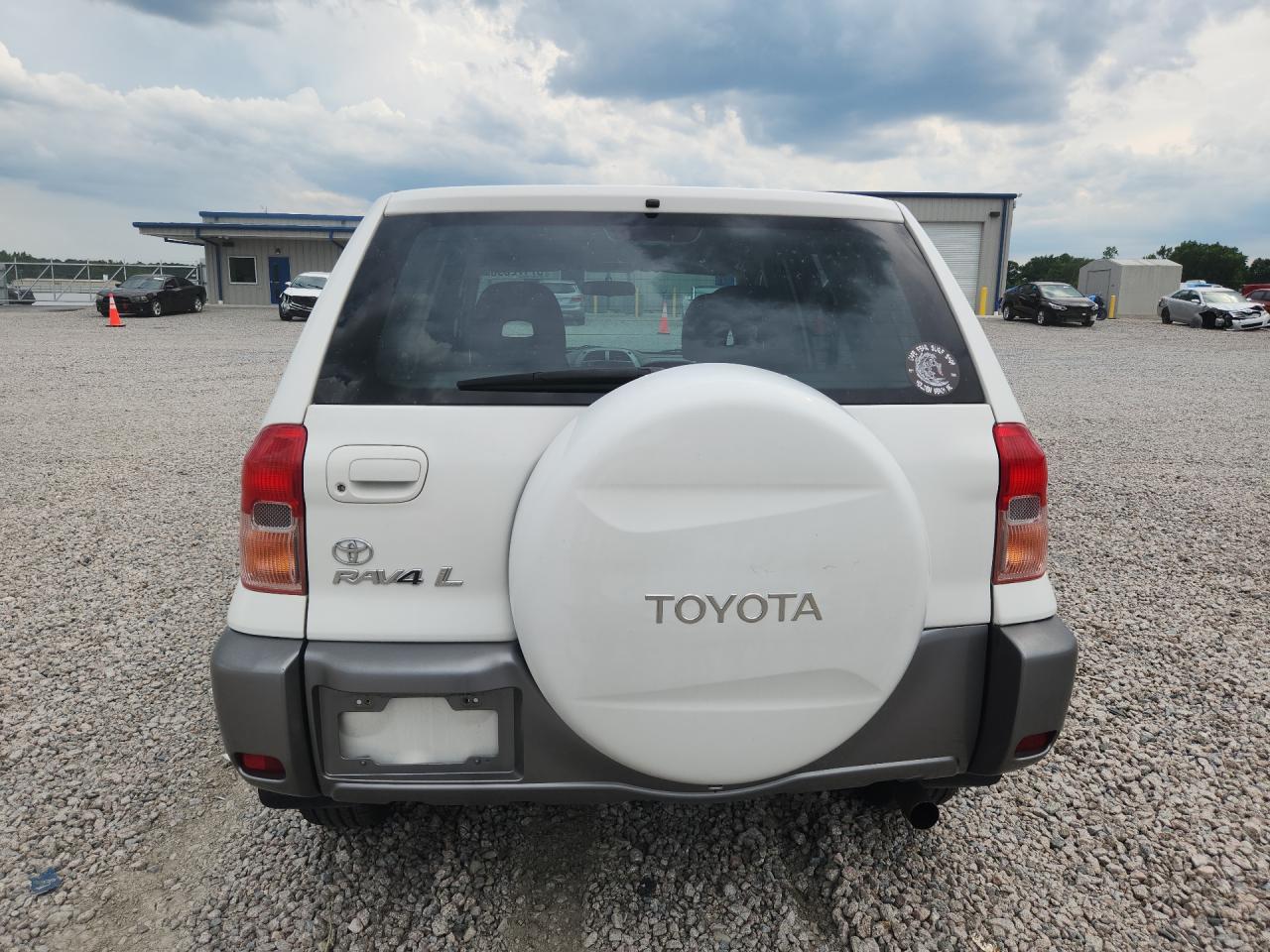 2001 Toyota Rav4 Base White vin: JTEGH20V110004456
