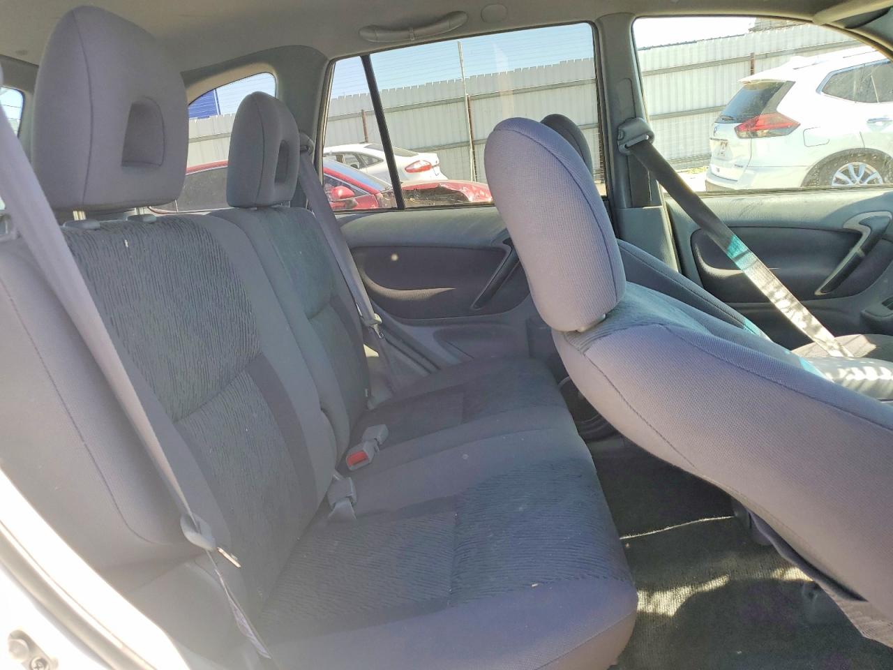 2002 Toyota Rav4 Base Белый vin: JTEGH20V320079838