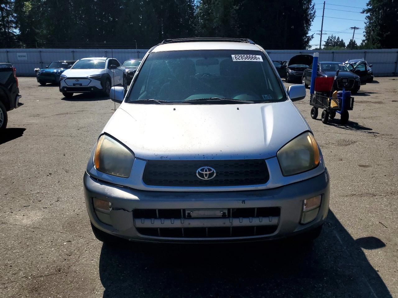 2001 Toyota Rav4 Base Silver vin: JTEGH20V610020748