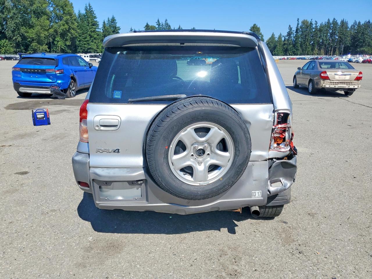 2001 Toyota Rav4 Base Silver vin: JTEGH20V610020748