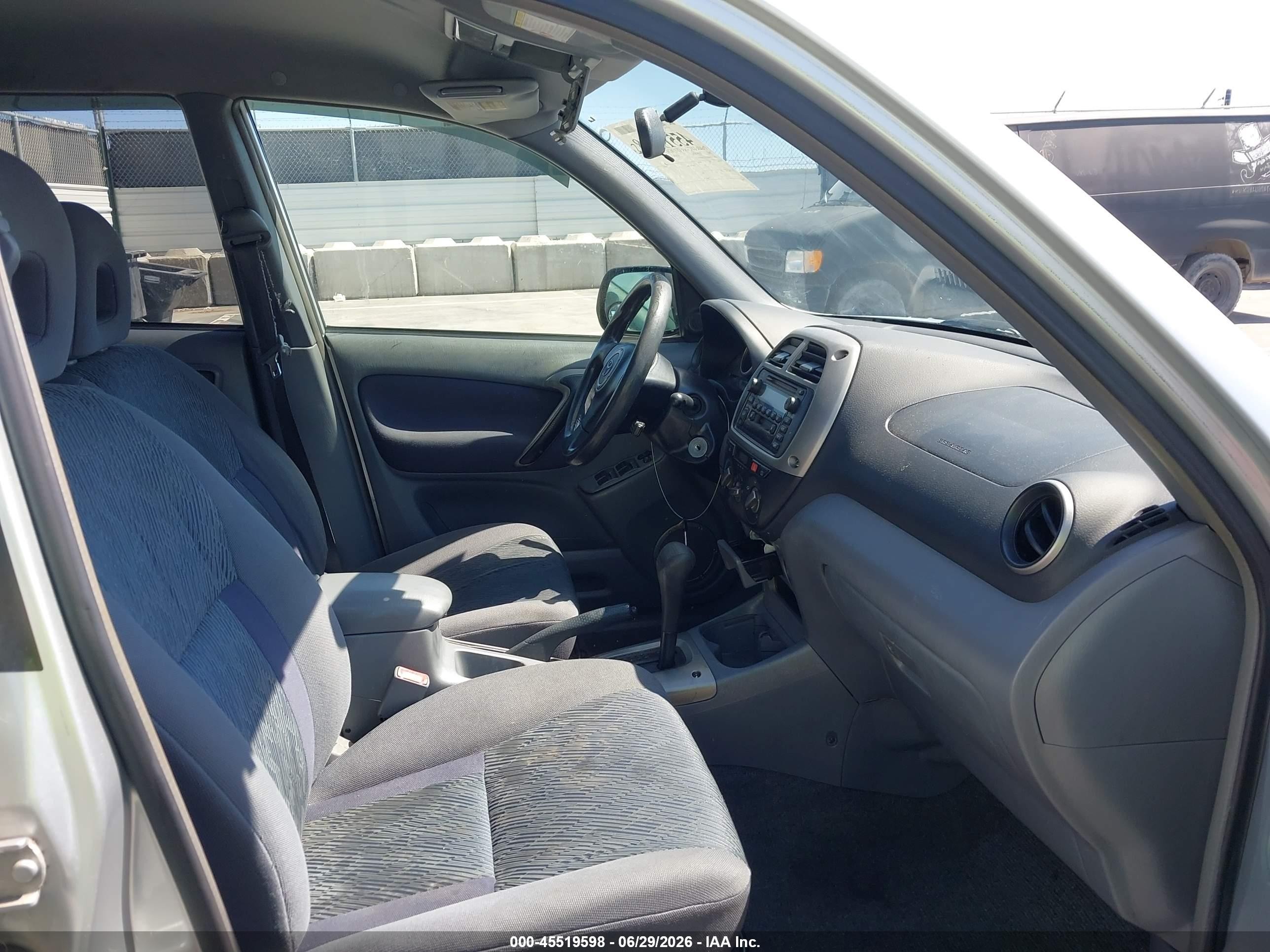 2002 Toyota Rav4   Silver vin: JTEGH20V720051752