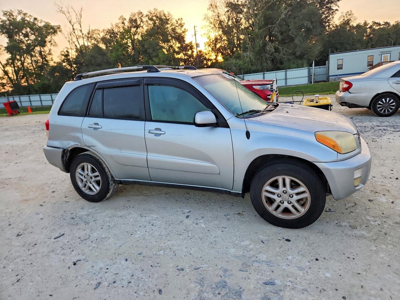 2002 Toyota Rav4 Base Silver vin: JTEGH20V720075324