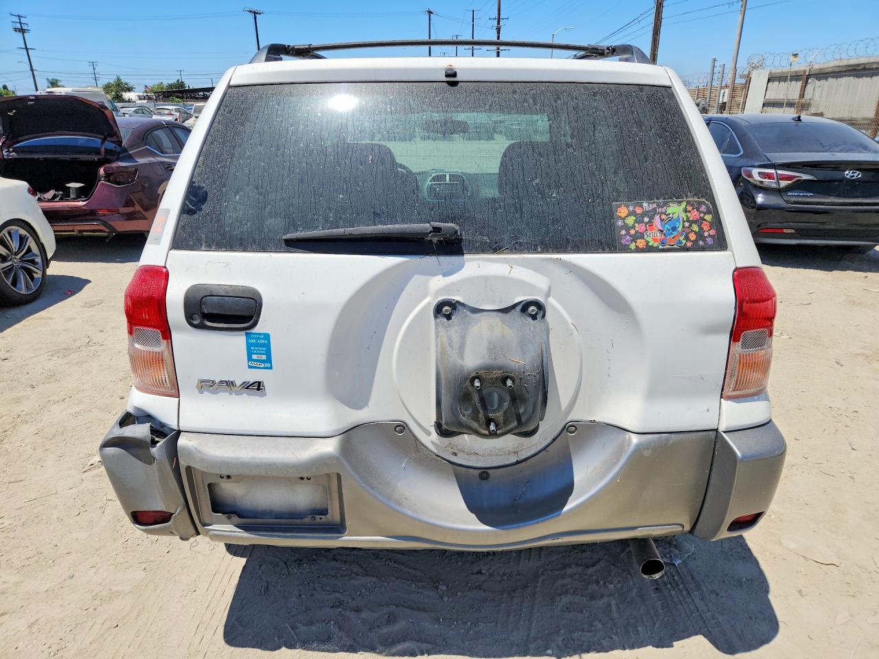 2002 Toyota Rav4 Base White vin: JTEGH20V726006162