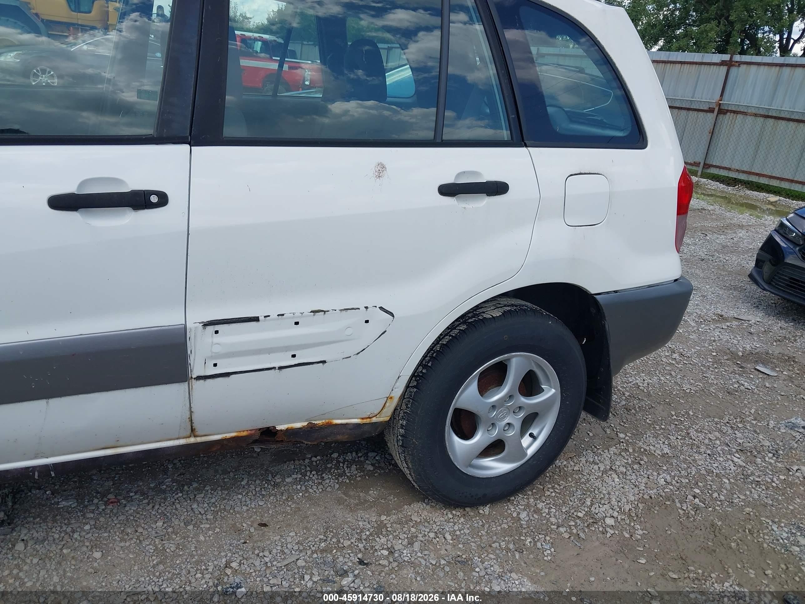 2002 Toyota Rav4   White vin: JTEGH20V820054367