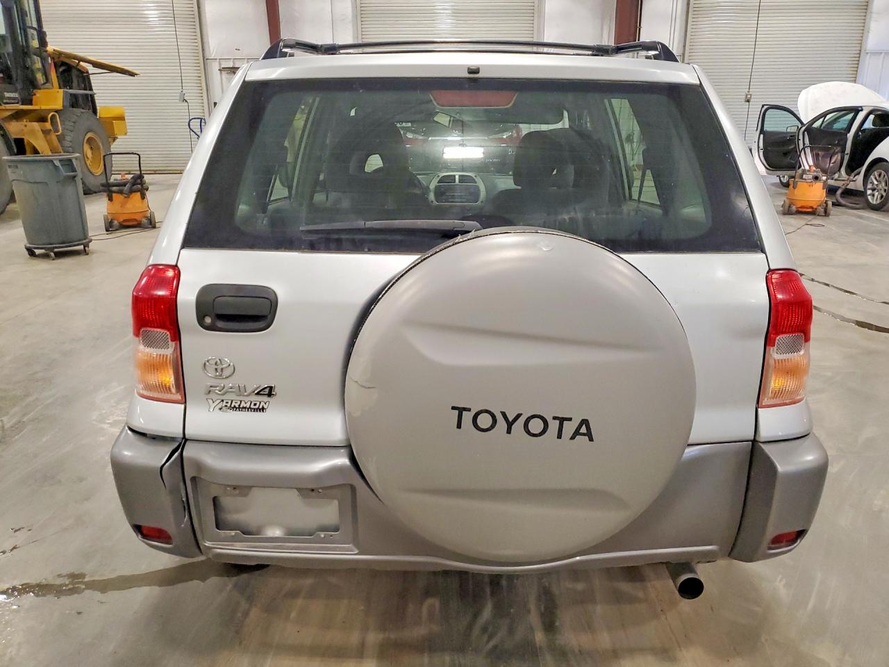2003 Toyota Rav4 Base Silver vin: JTEGH20V836013395