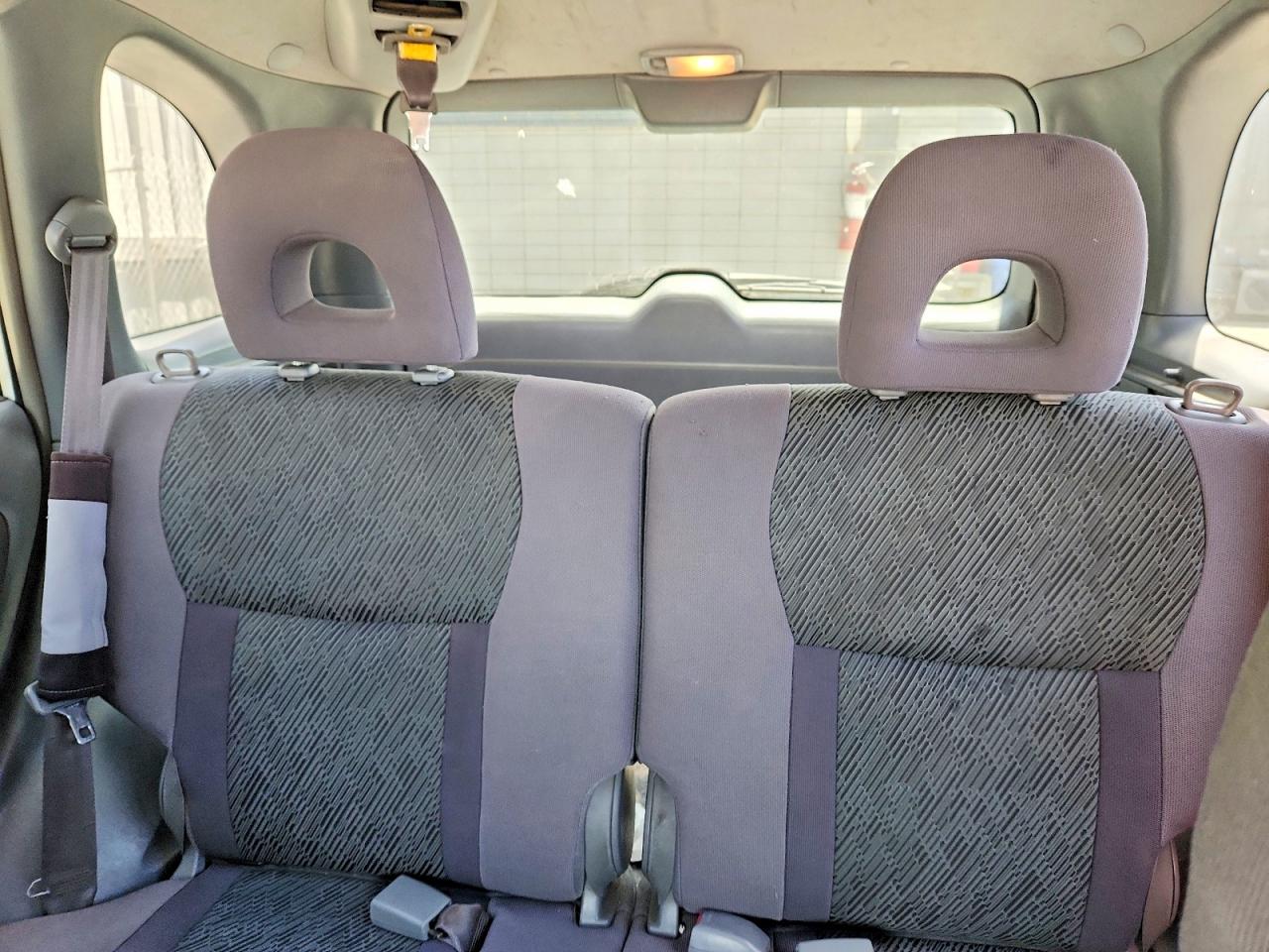 2001 Toyota Rav4 Base White vin: JTEGH20V910014054