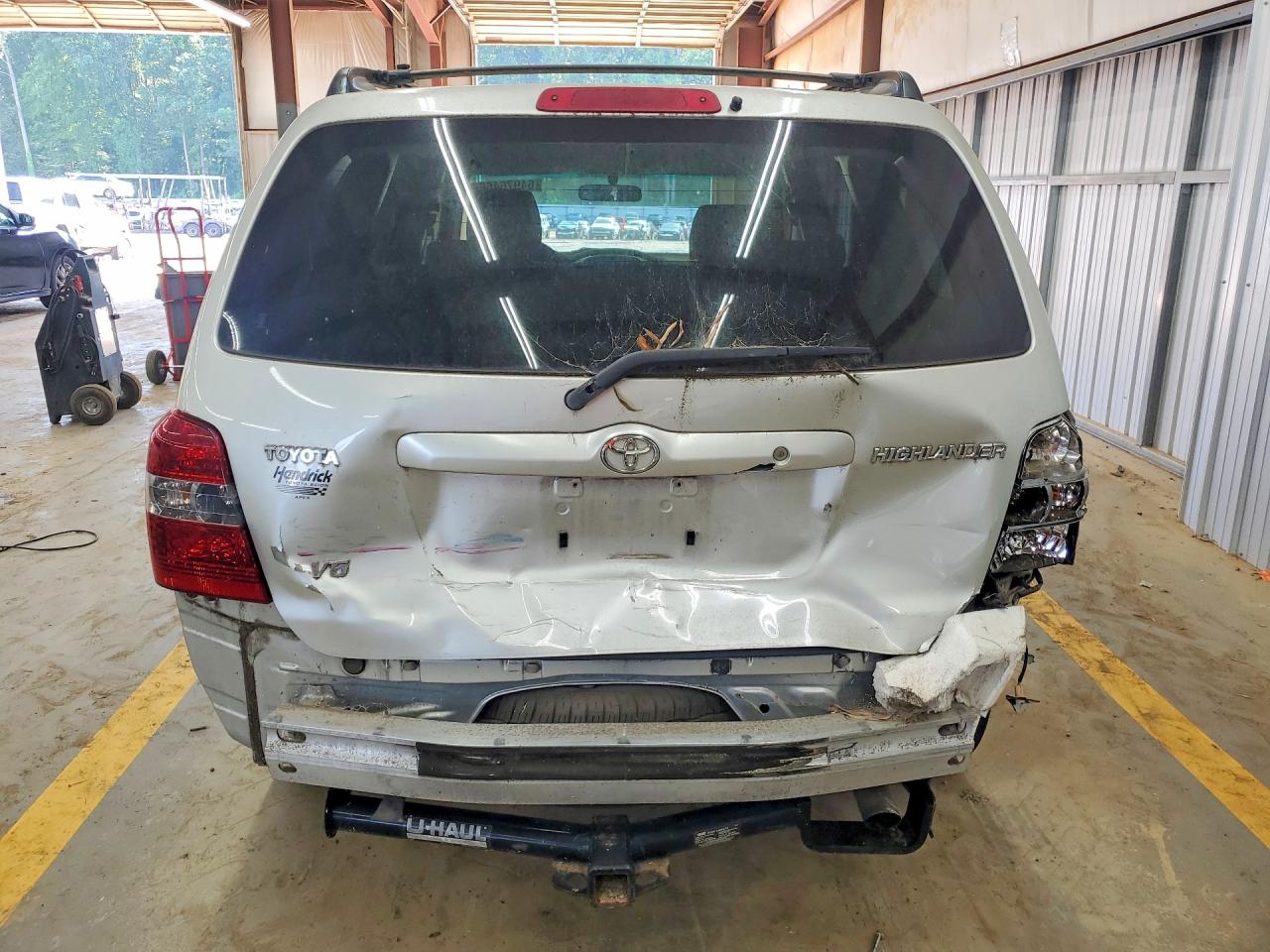 2004 Toyota Highlander Base Серебряный vin: JTEGP21A040017282