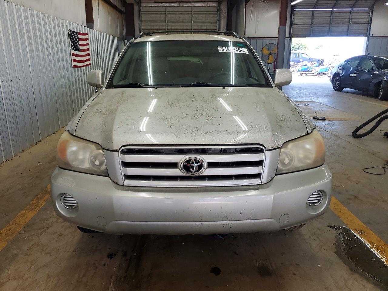 2004 Toyota Highlander Base Серебряный vin: JTEGP21A040017282