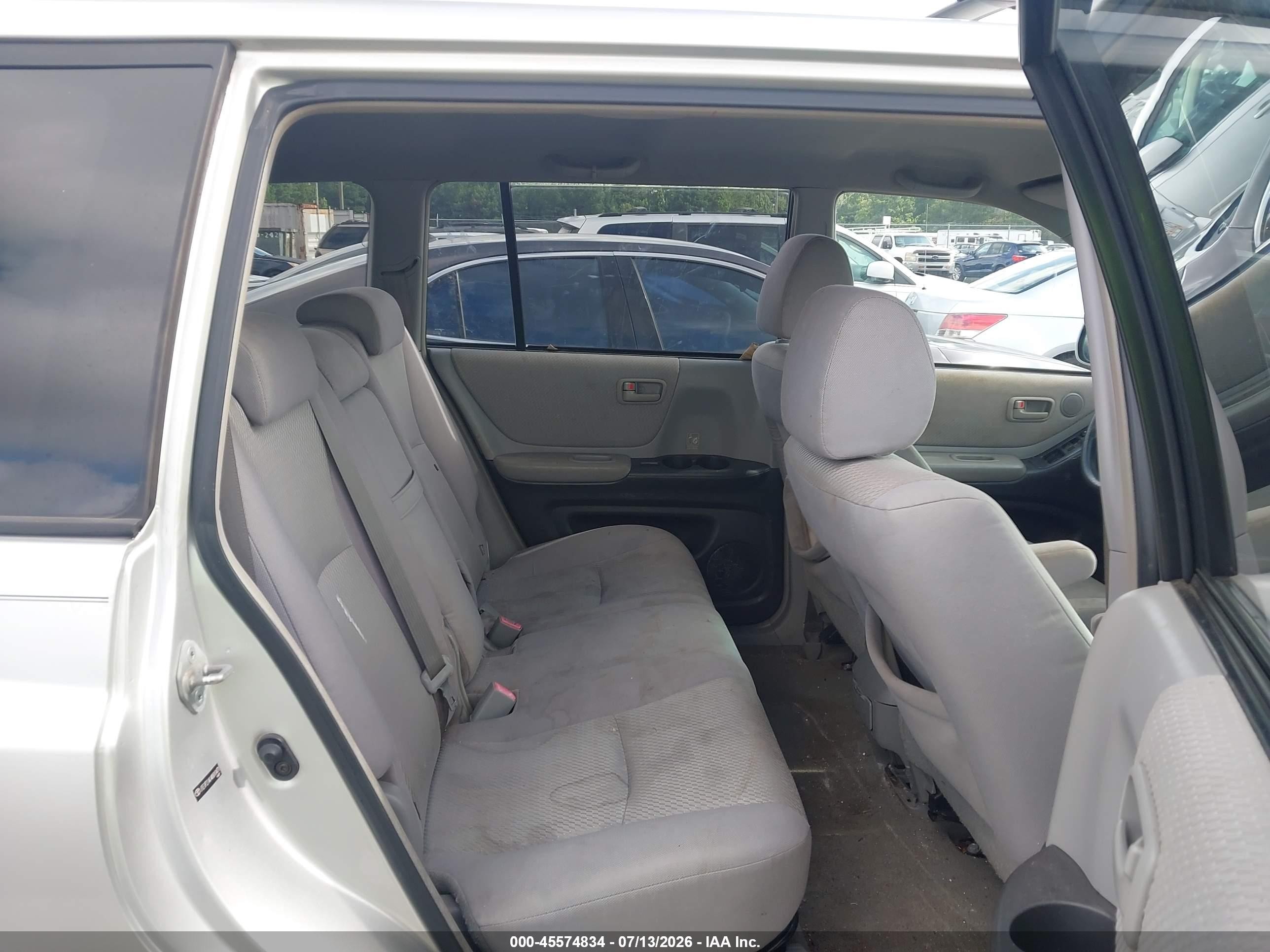 2004 Toyota Highlander V6 Silver vin: JTEGP21A140010471