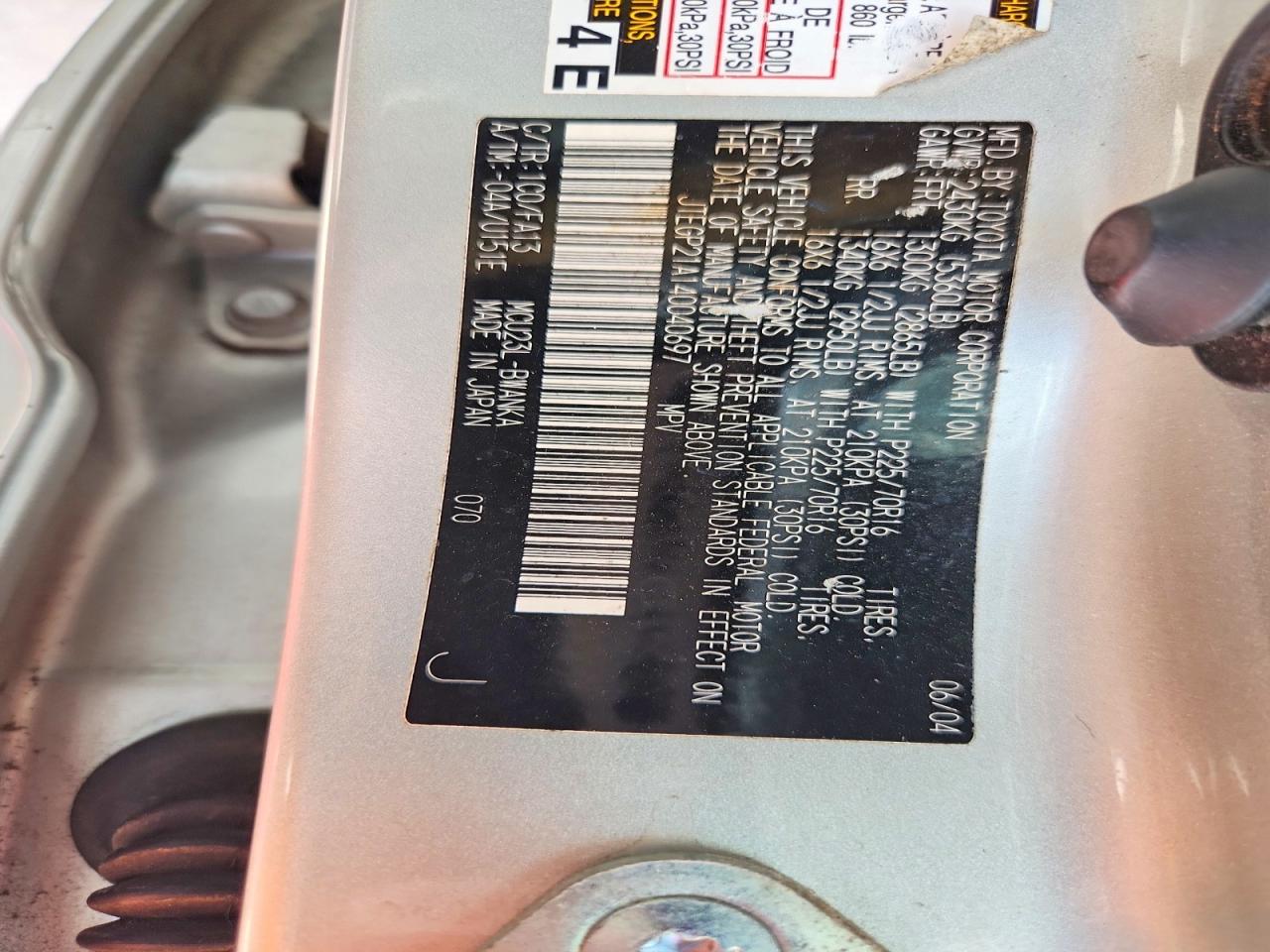 2004 Toyota Highlander Base Silver vin: JTEGP21A140040697