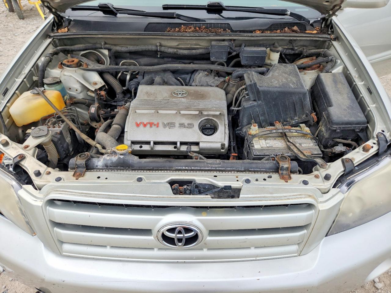2006 Toyota Highlander Base Silver vin: JTEGP21A160113165