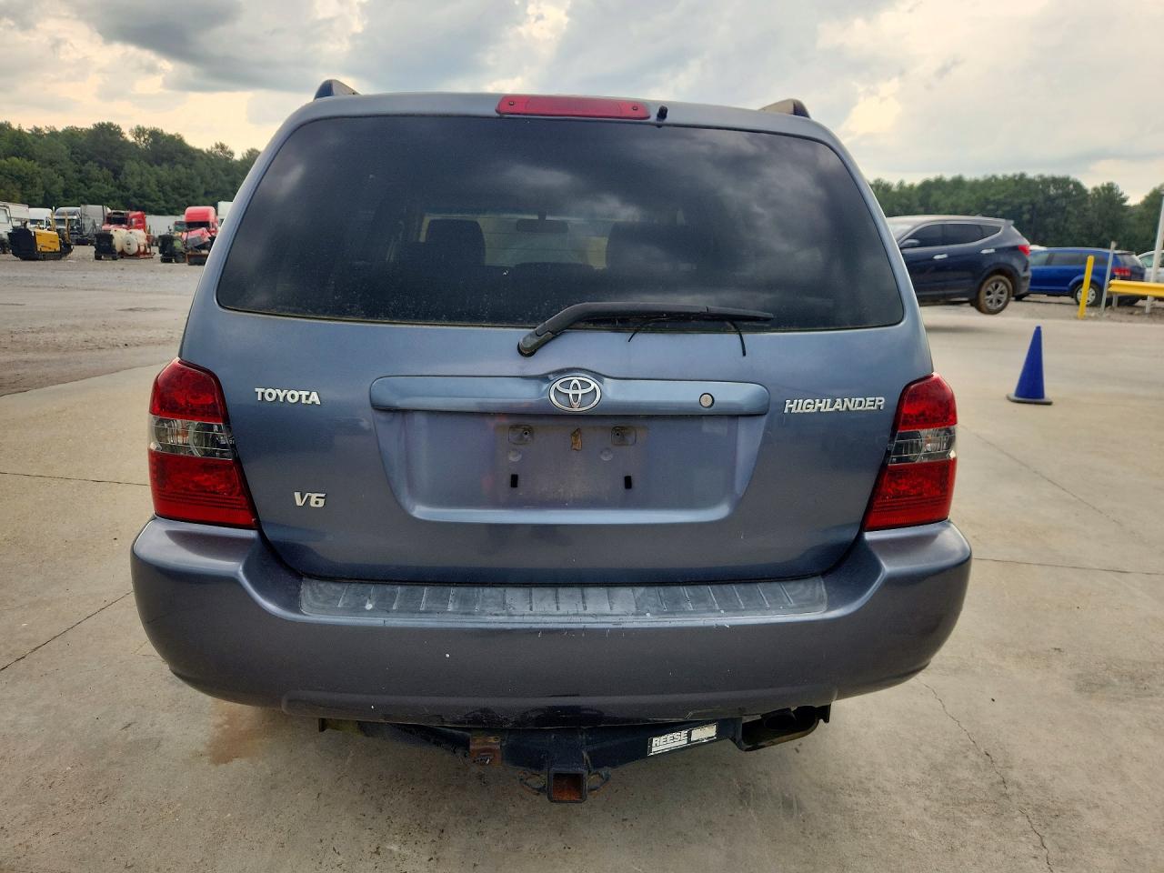 2006 Toyota Highlander Base Blue vin: JTEGP21A160121234