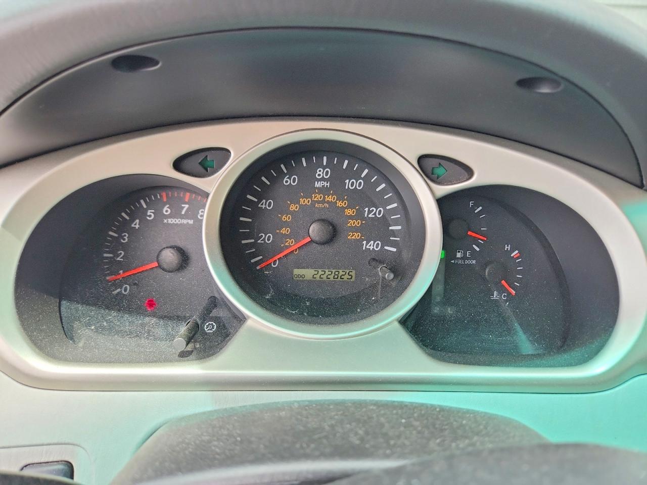 2006 Toyota Highlander Limited Silver vin: JTEGP21A160121248